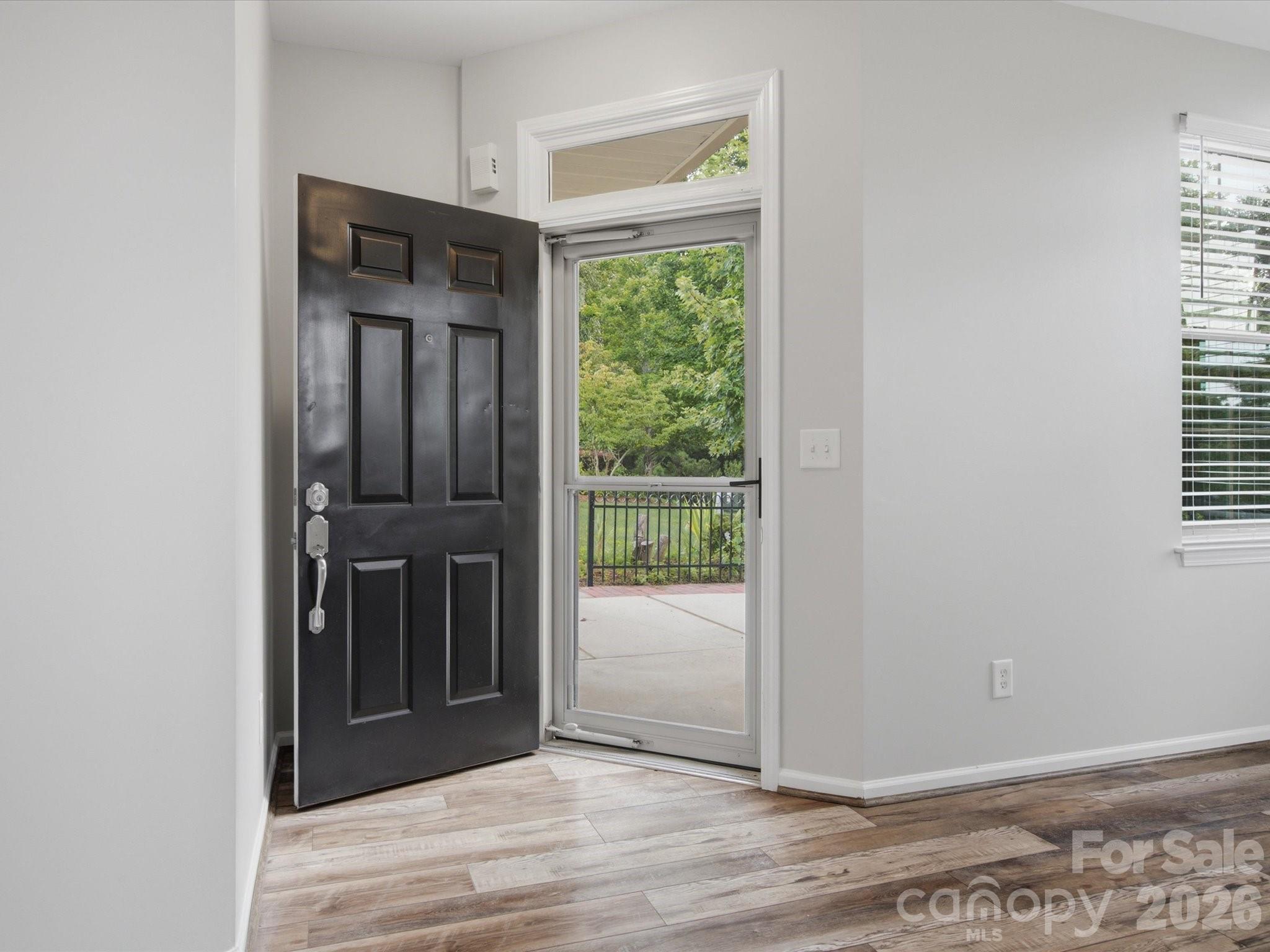 868 Ledgestone Court Property Photo 7