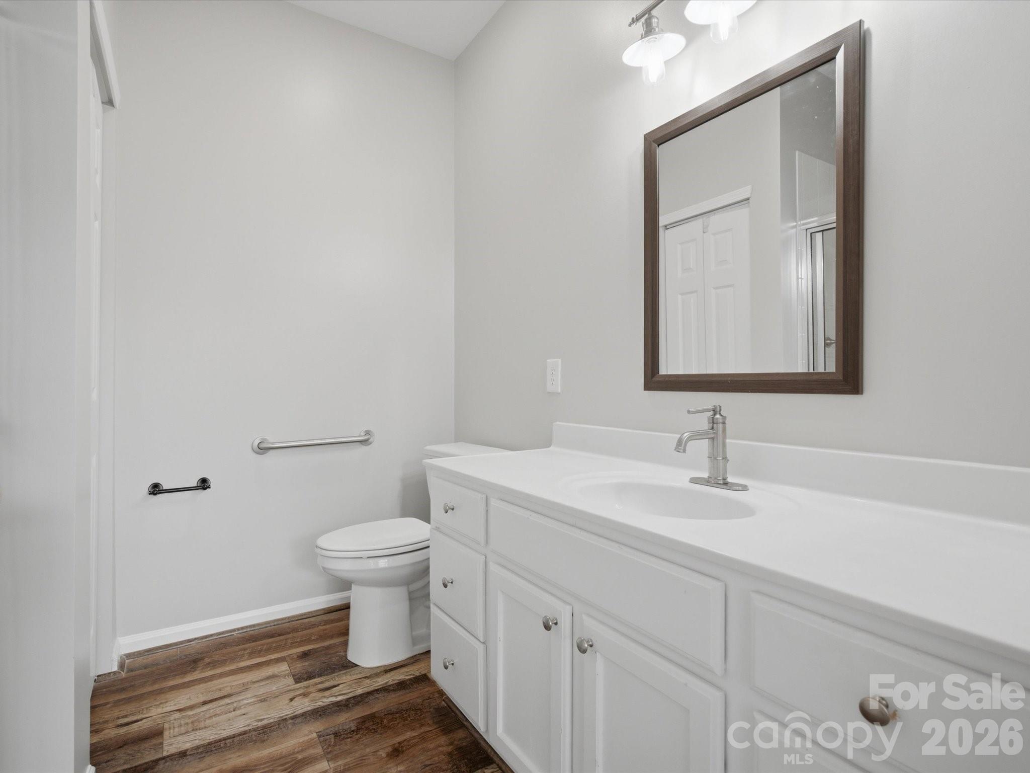 868 Ledgestone Court Property Photo 19