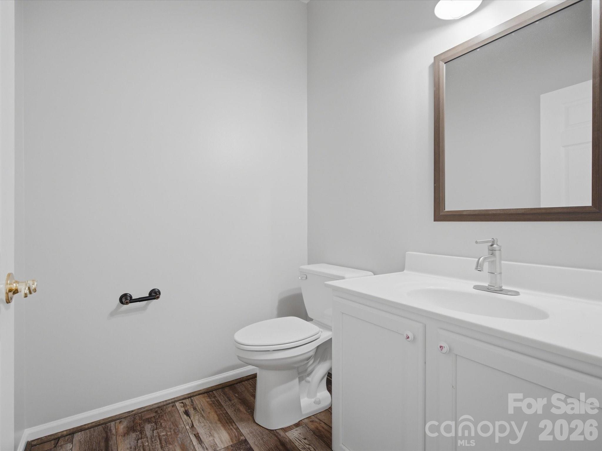 868 Ledgestone Court Property Photo 22