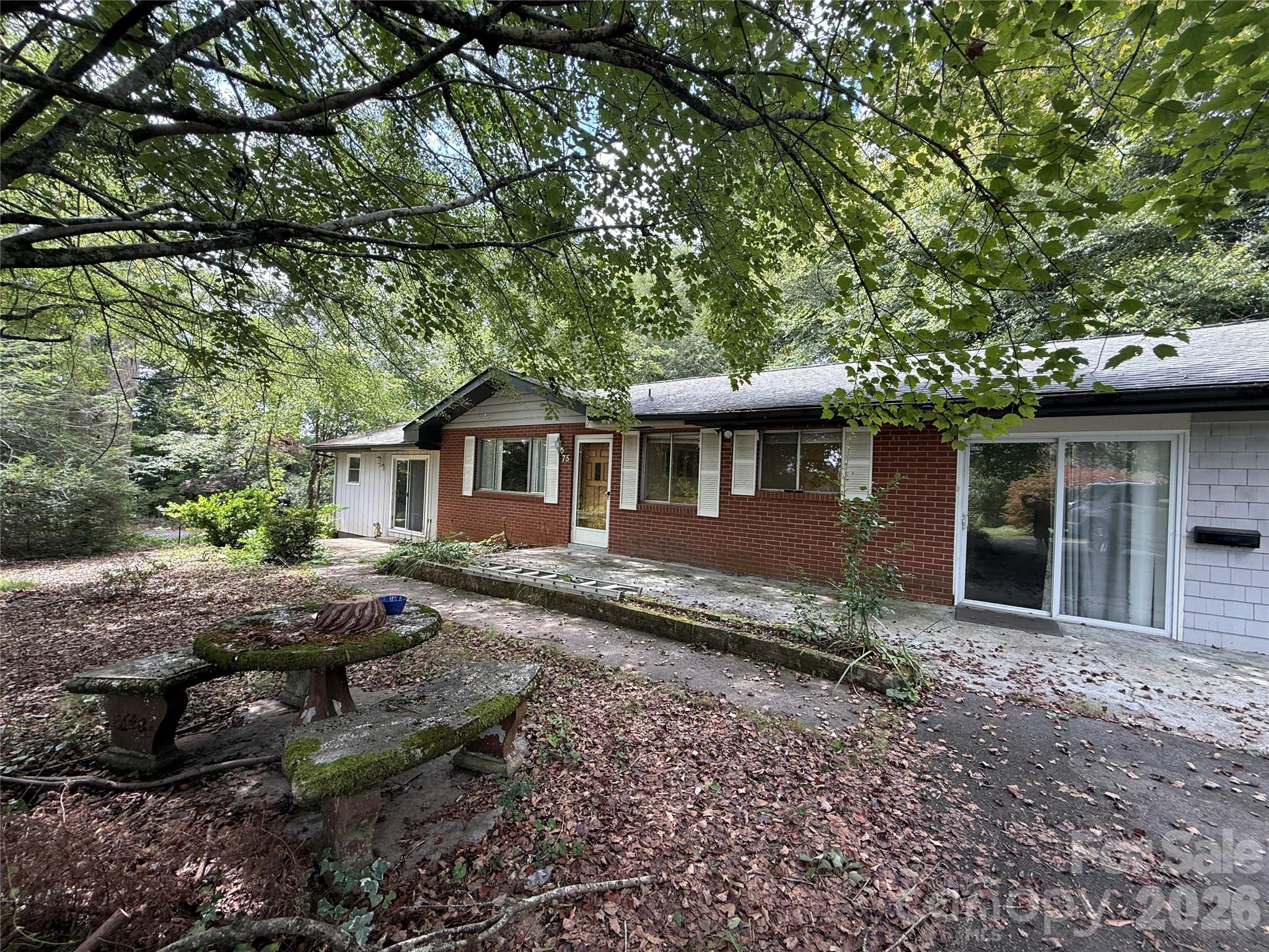 75 Enchantment Circle Property Photo 2