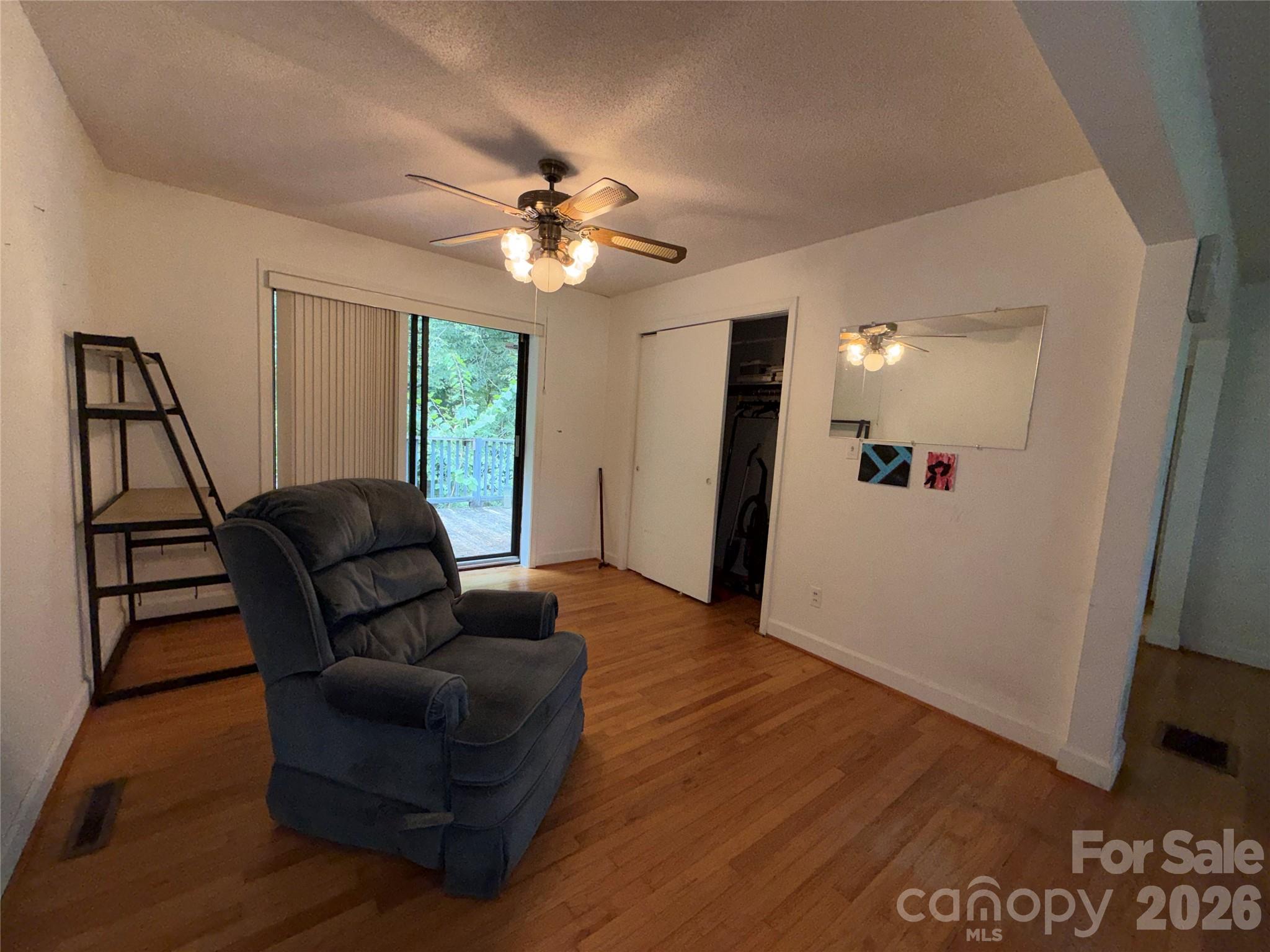 75 Enchantment Circle Property Photo 5