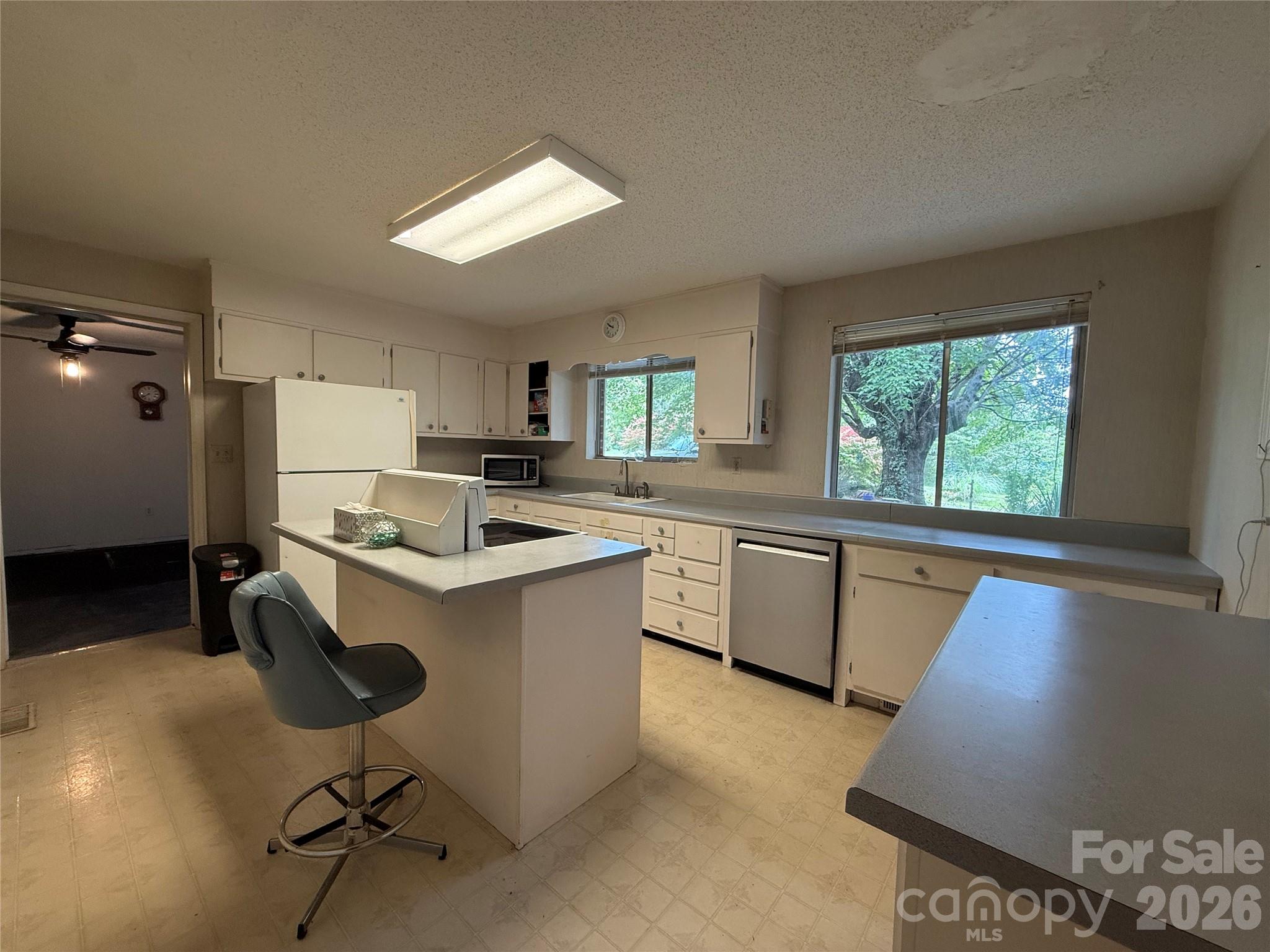 75 Enchantment Circle Property Photo 8