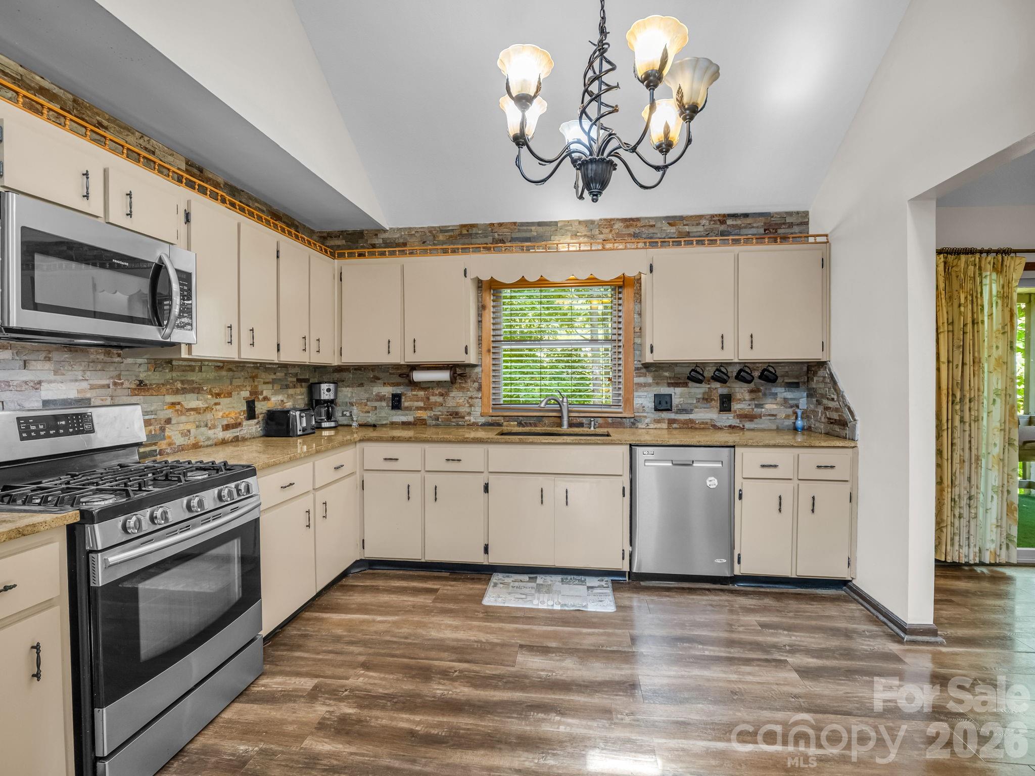 111 Buckeye Road Property Photo 10