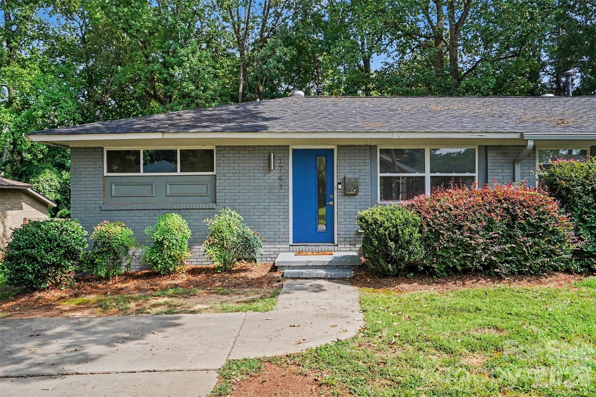 1741 Herrin Avenue Property Photo 2