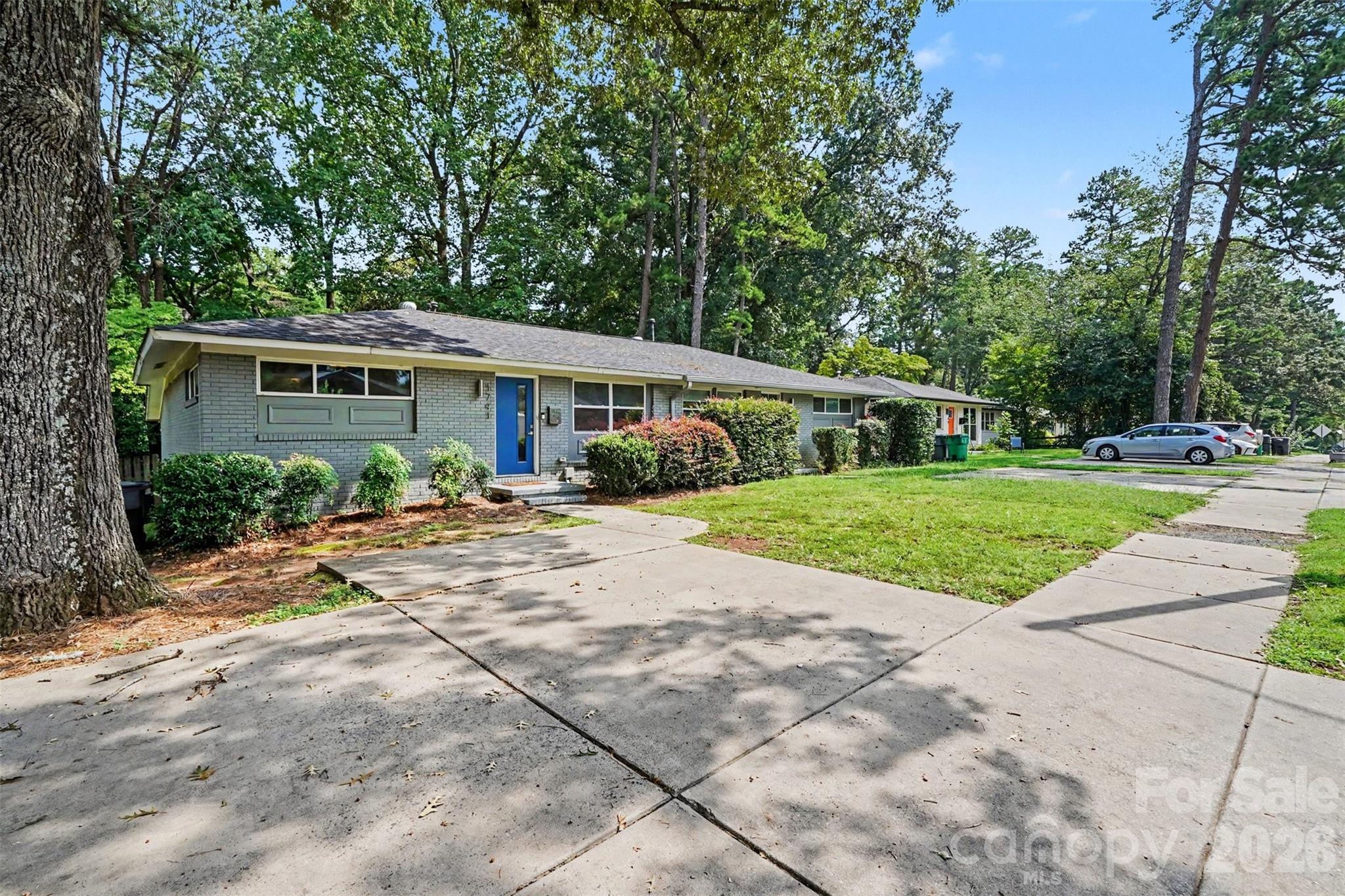 1741 Herrin Avenue Property Photo 3