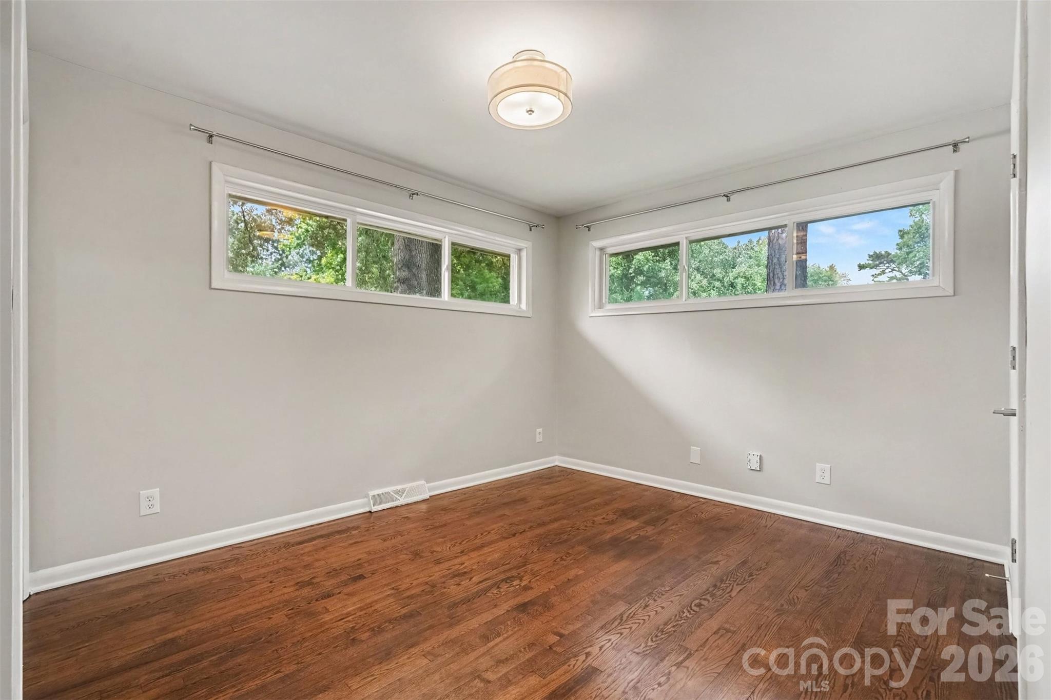 1741 Herrin Avenue Property Photo 22