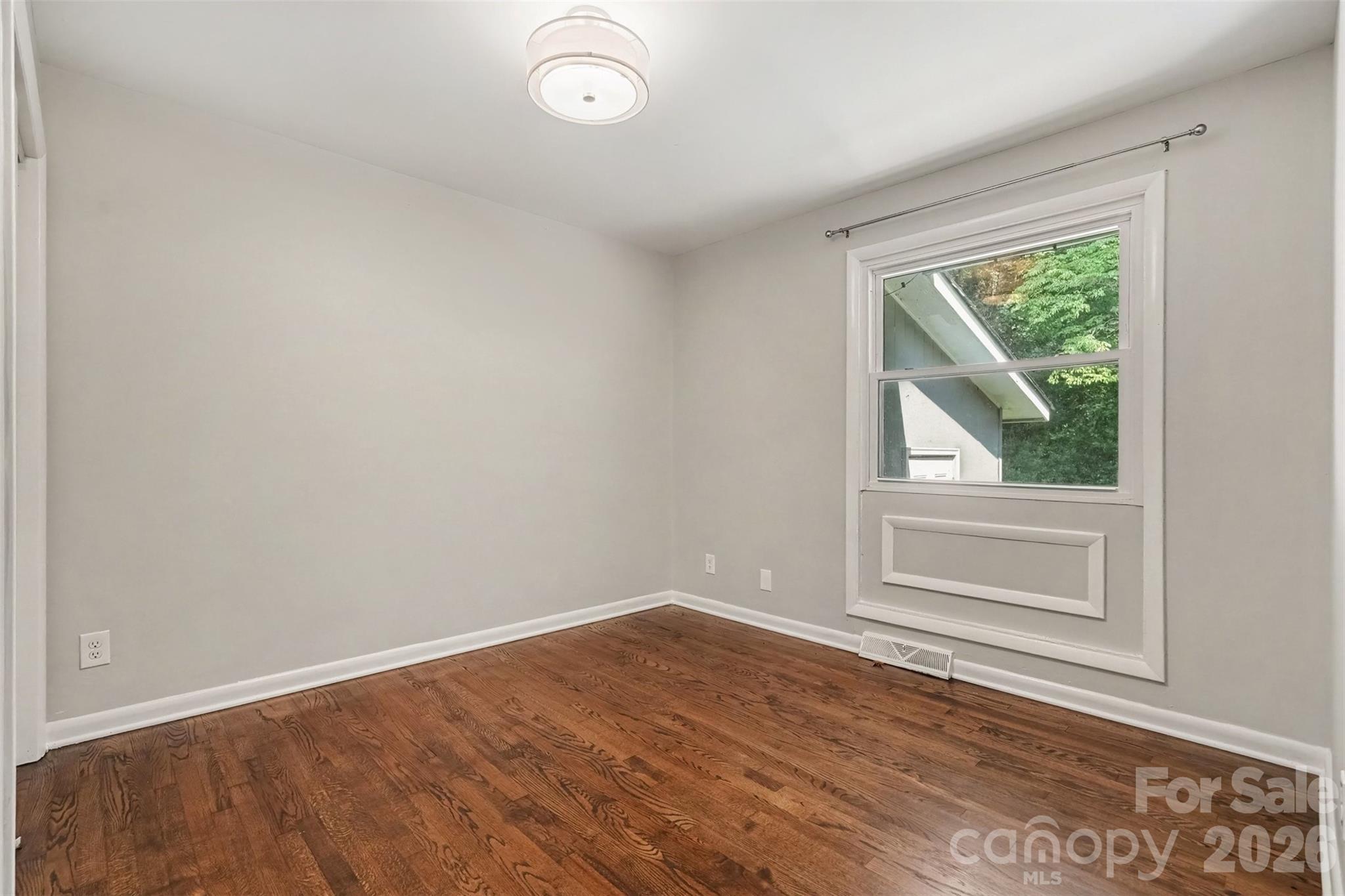 1741 Herrin Avenue Property Photo 27