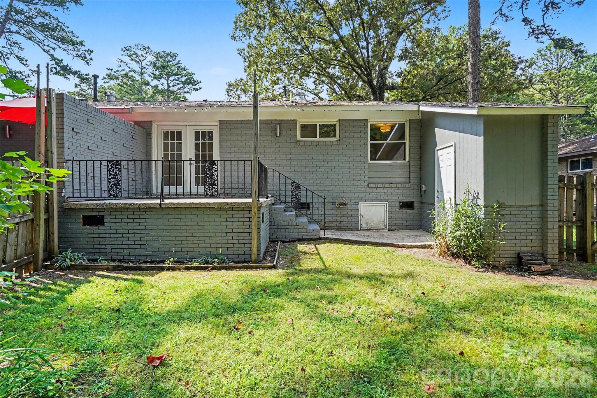 1741 Herrin Avenue Property Photo 30