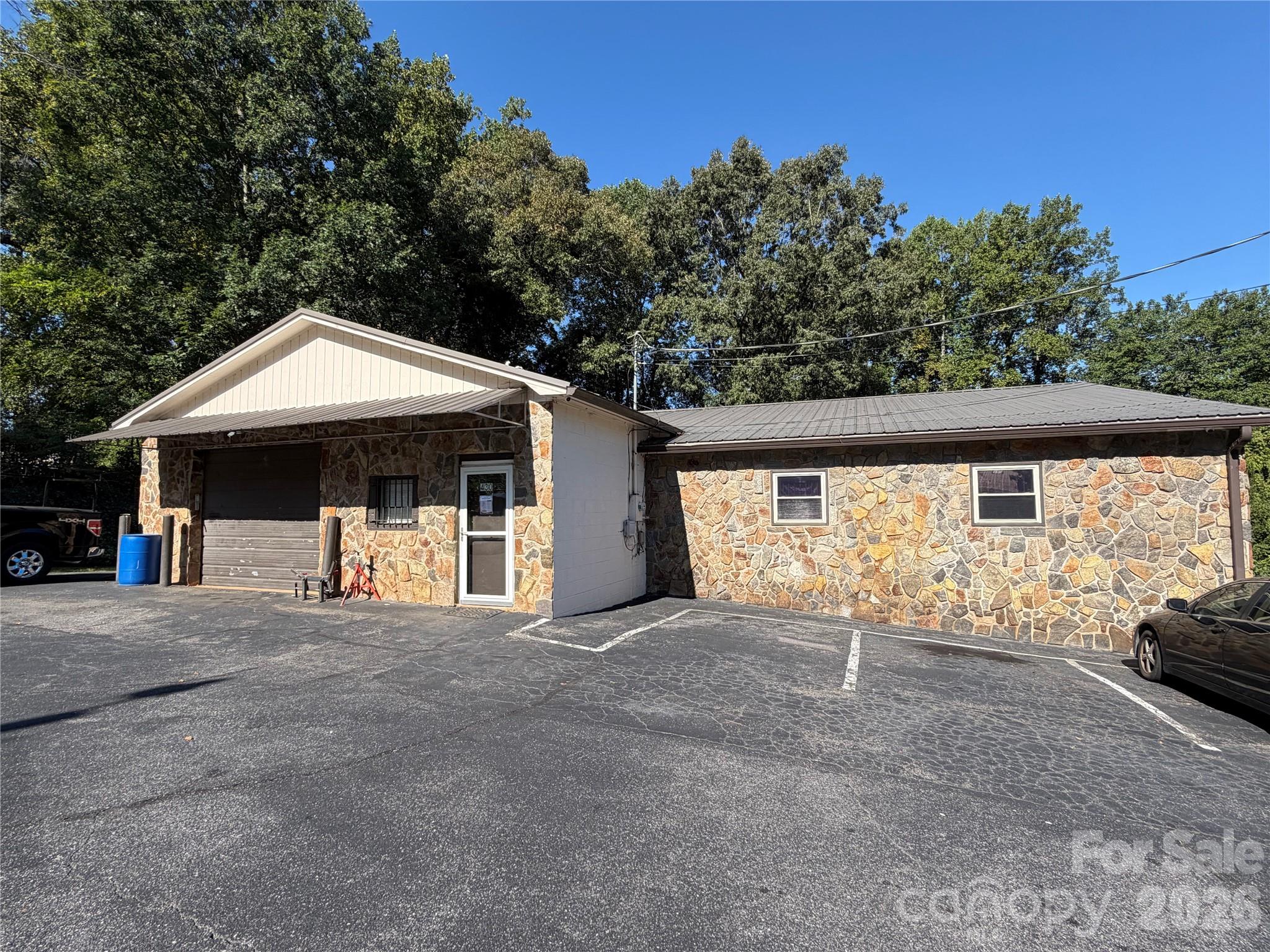 430 S Main Avenue Property Photo 1