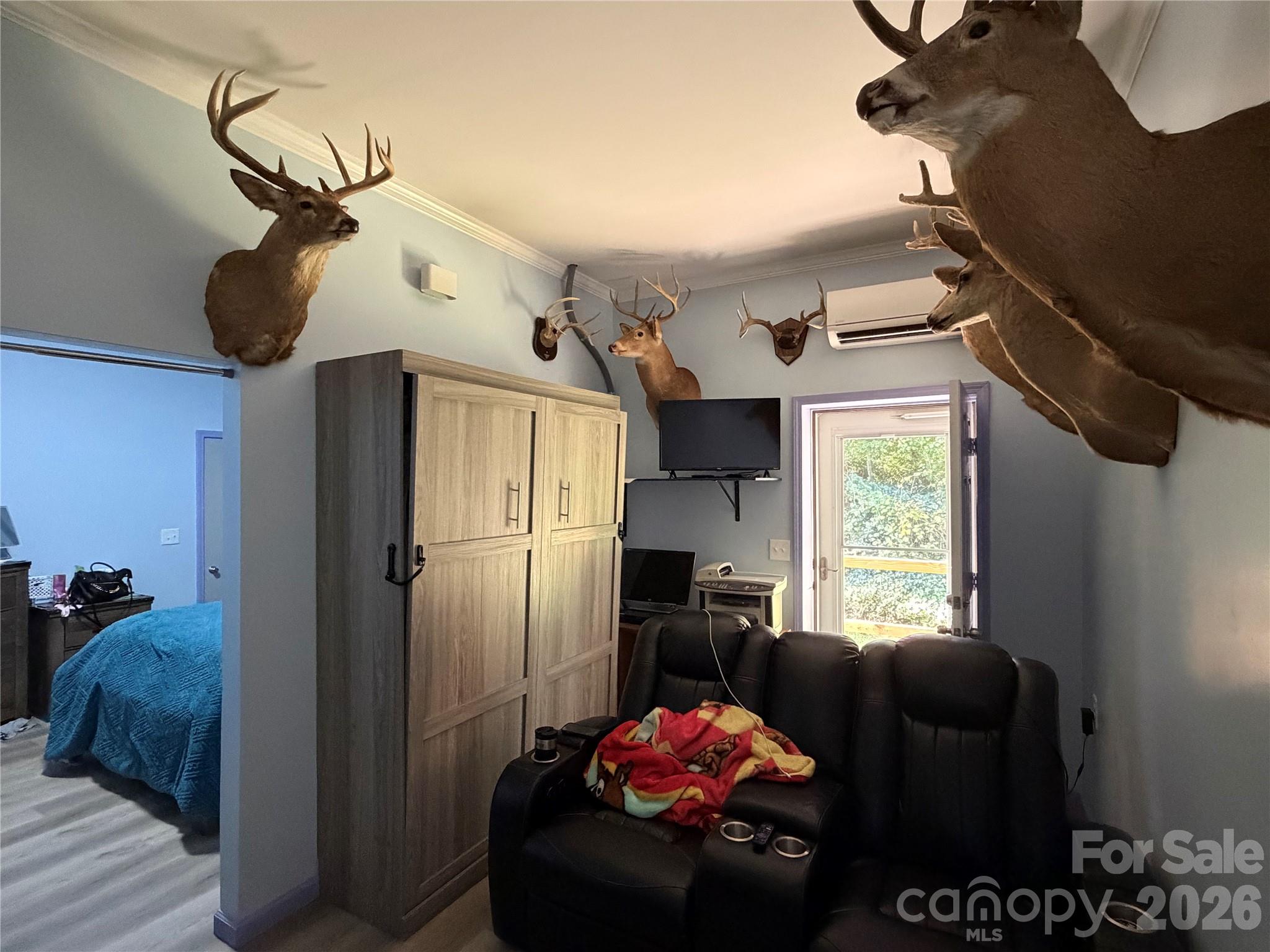 430 S Main Avenue Property Photo 13