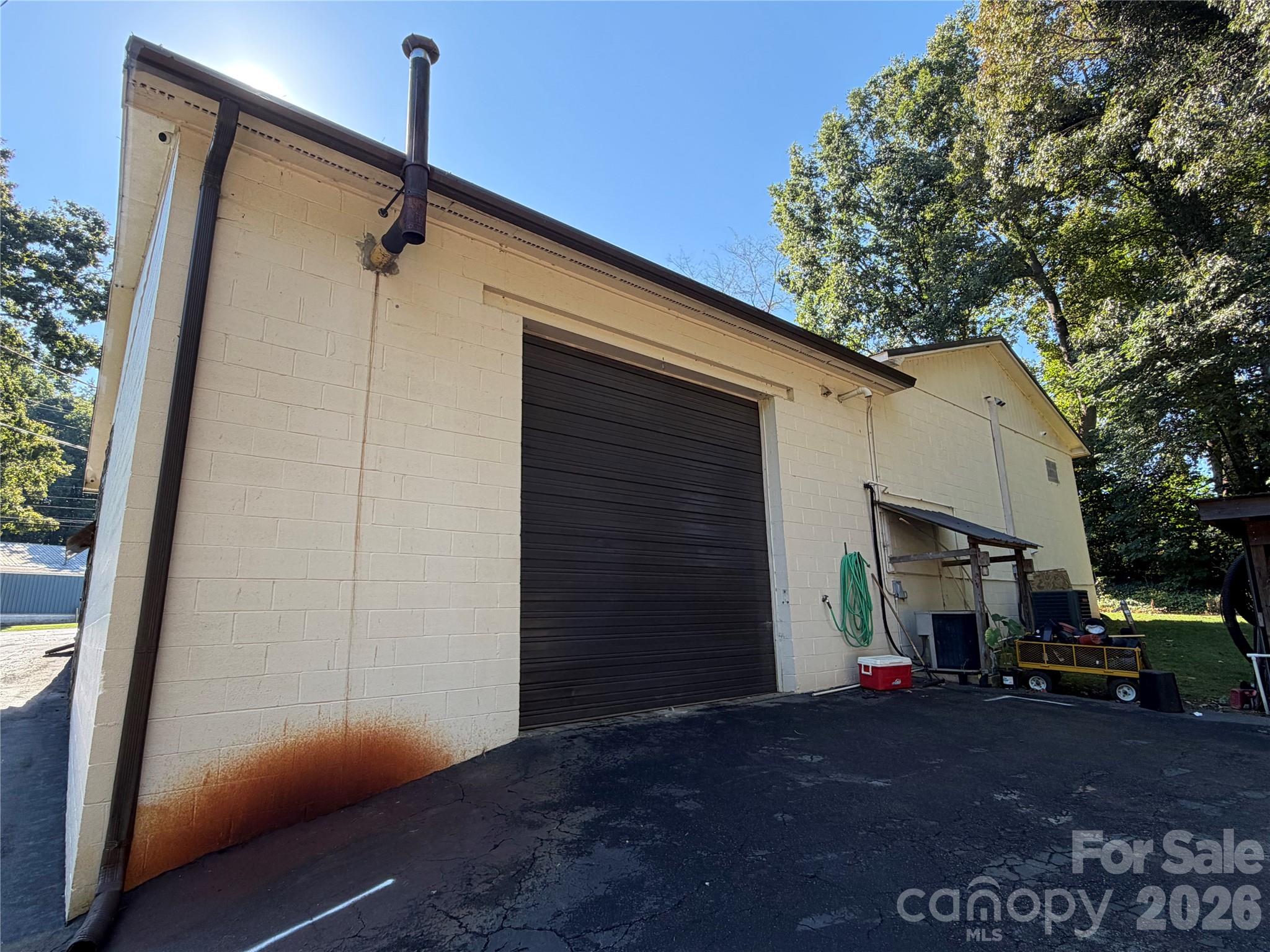 430 S Main Avenue Property Photo 21
