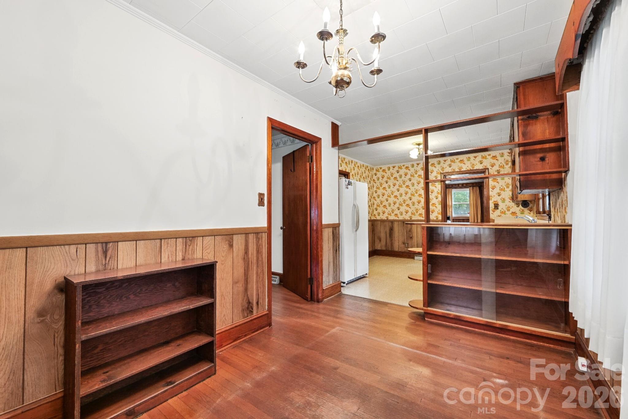 100 Dallas Street Property Photo 12