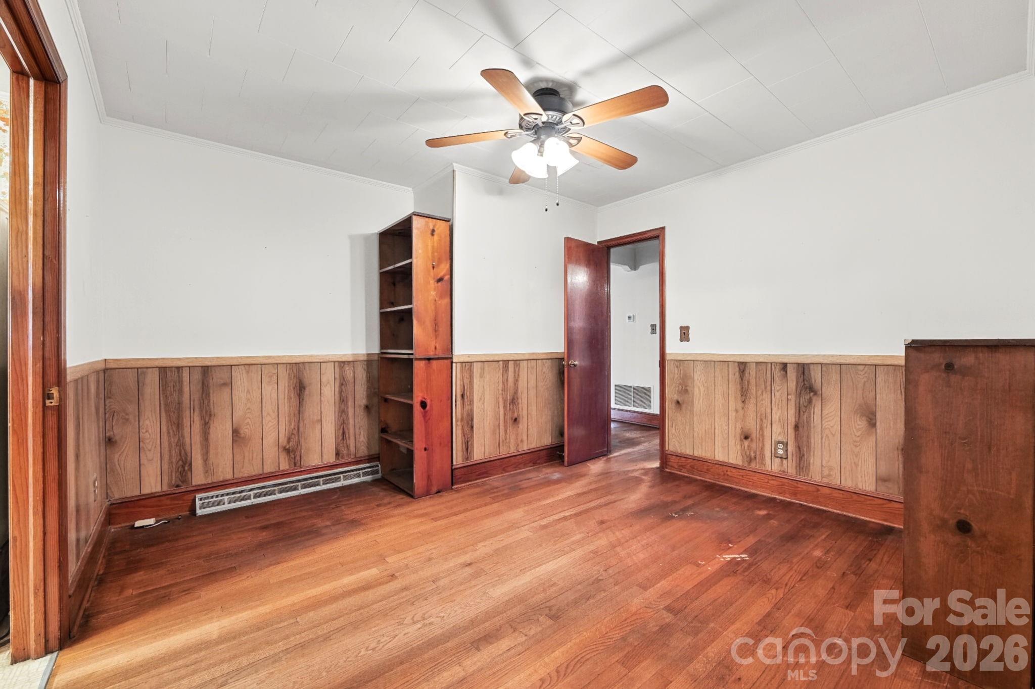 100 Dallas Street Property Photo 16