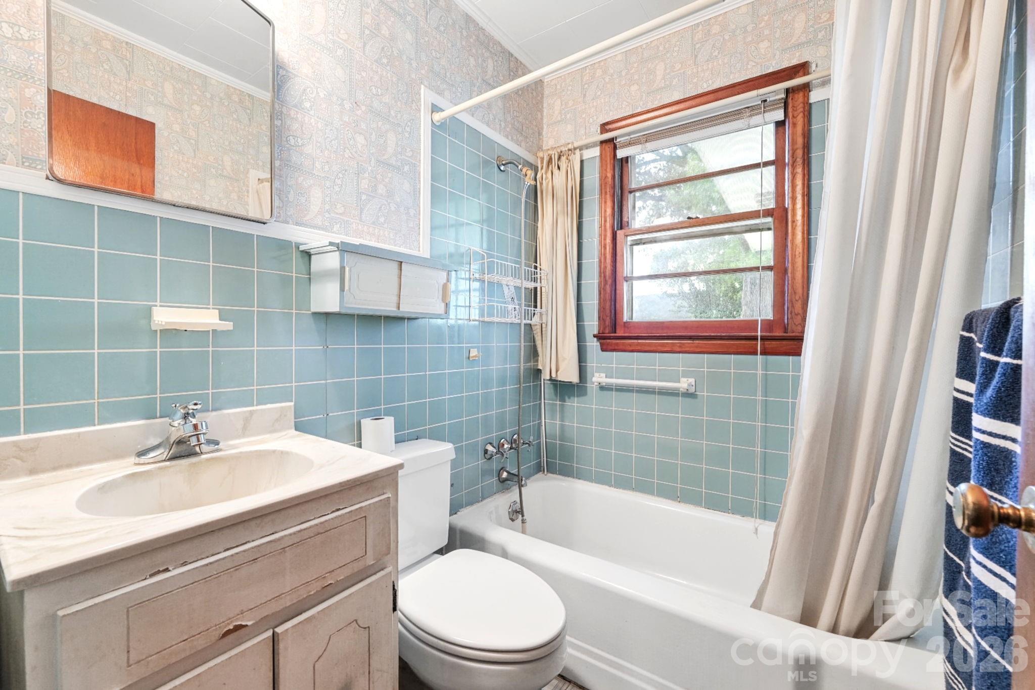 100 Dallas Street Property Photo 23