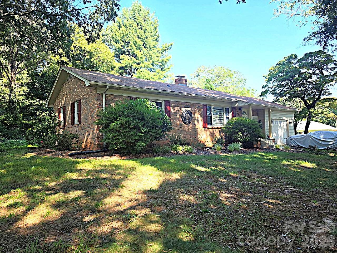 2925 4th Street Drive Property Photo 2