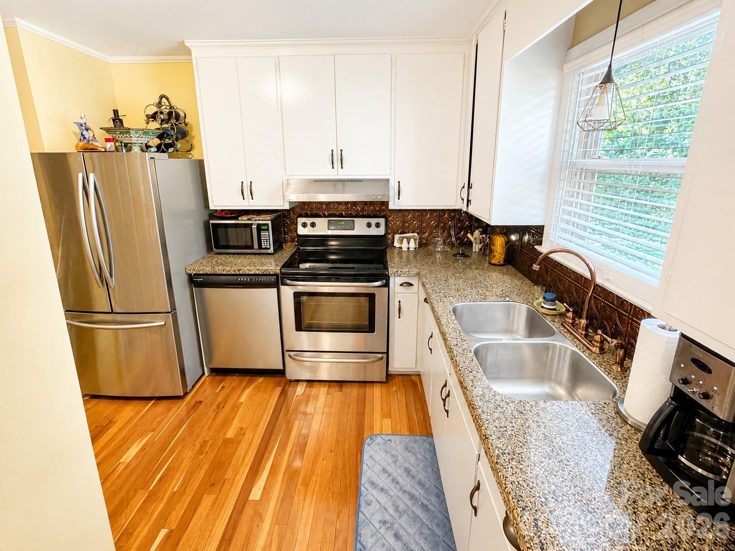 2925 4th Street Drive Property Photo 8