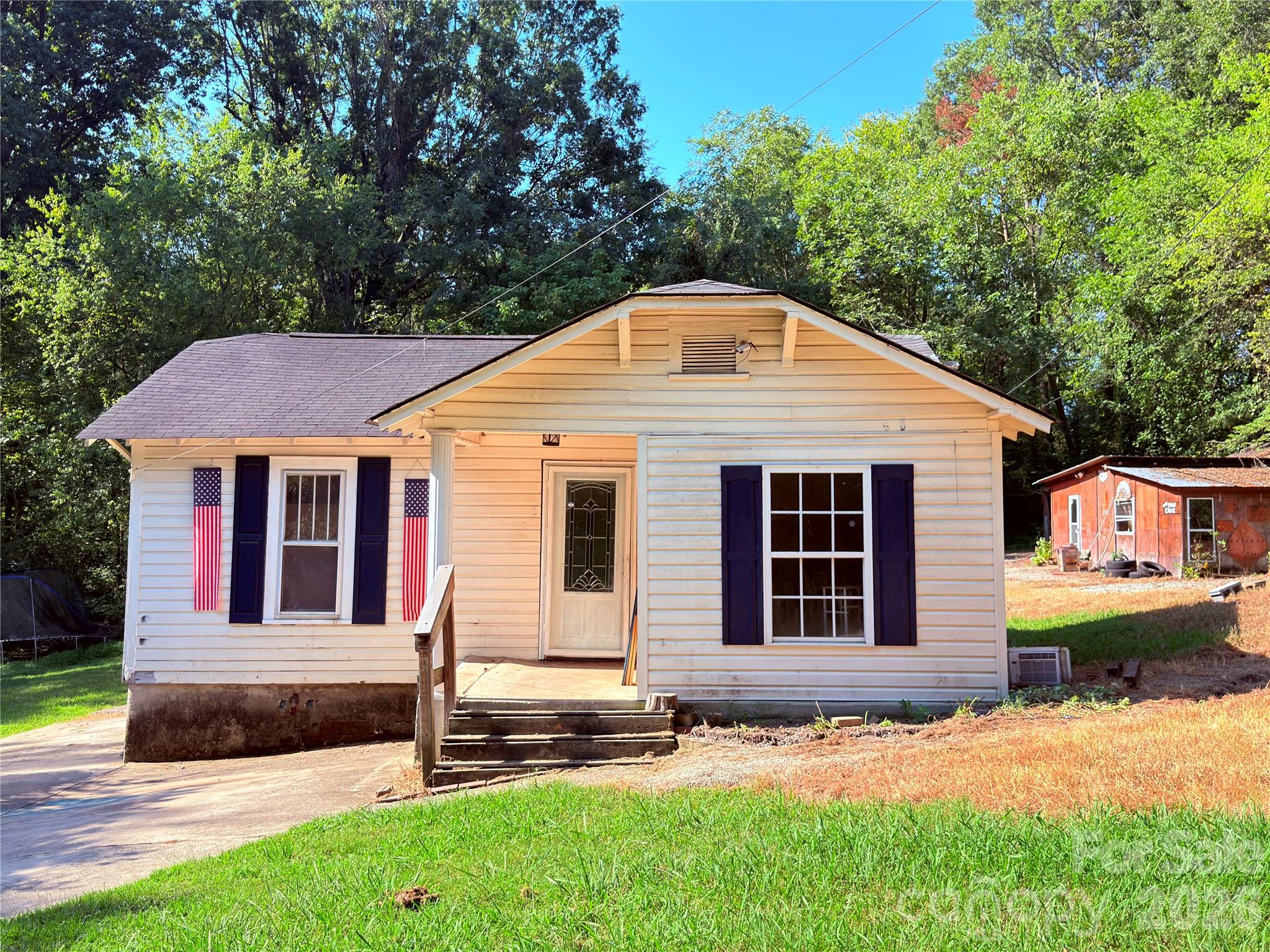 331 Grant Street Property Photo 2