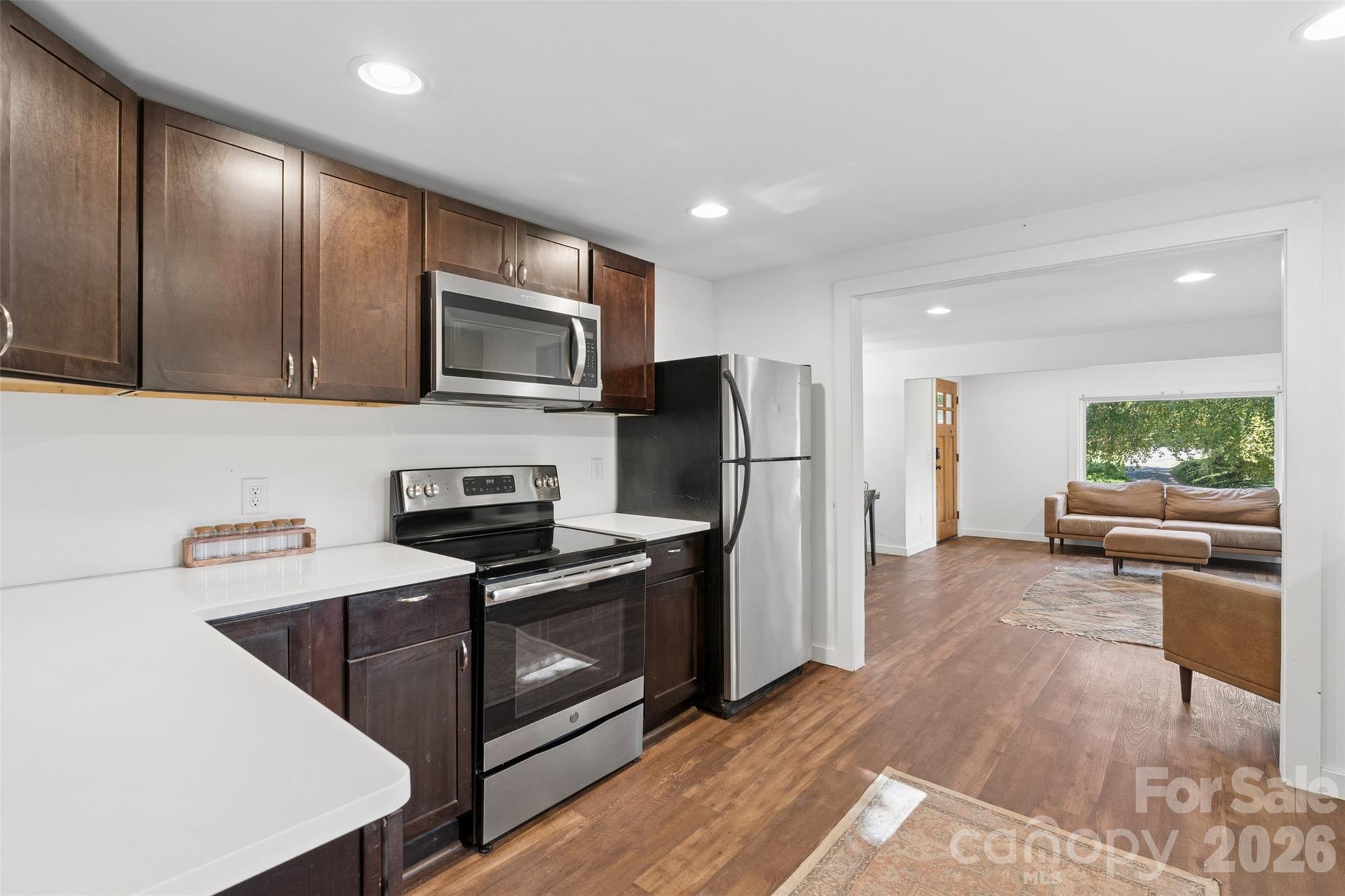 39 Wyatt Street Property Photo 8