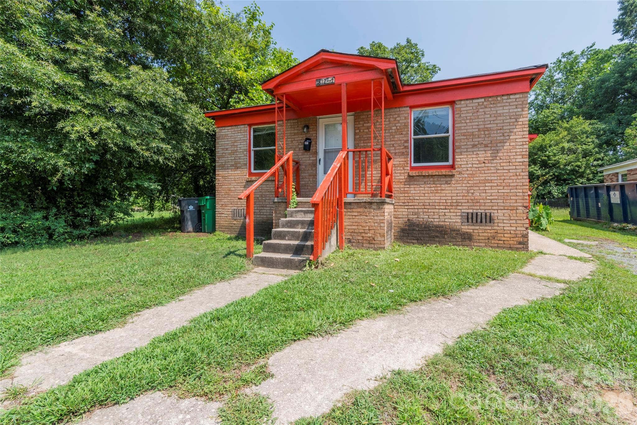 1812 Catherine Simmons Avenue 1 & 2 Property Photo 1