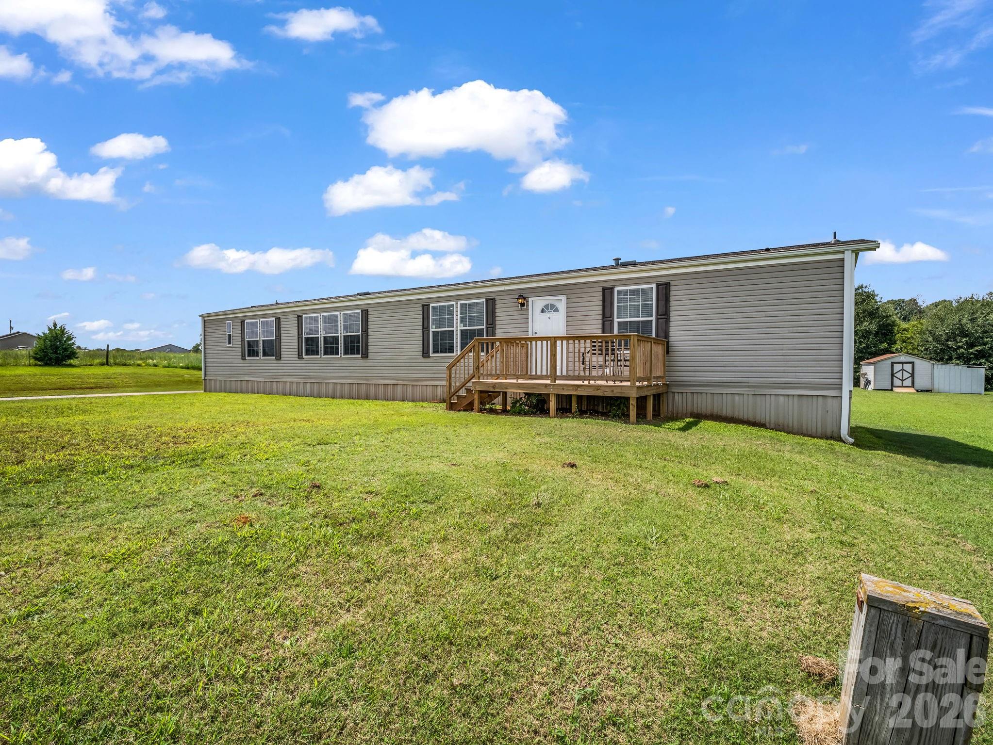 1760 Beachwood Road Property Photo 1