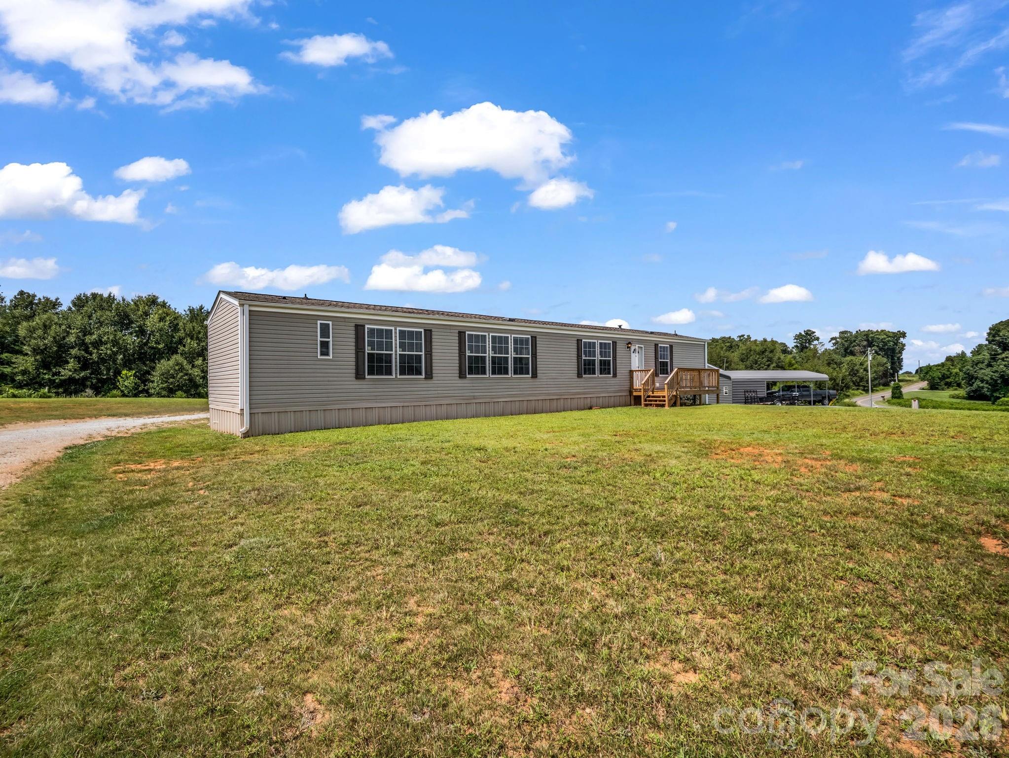 1760 Beachwood Road Property Photo 3