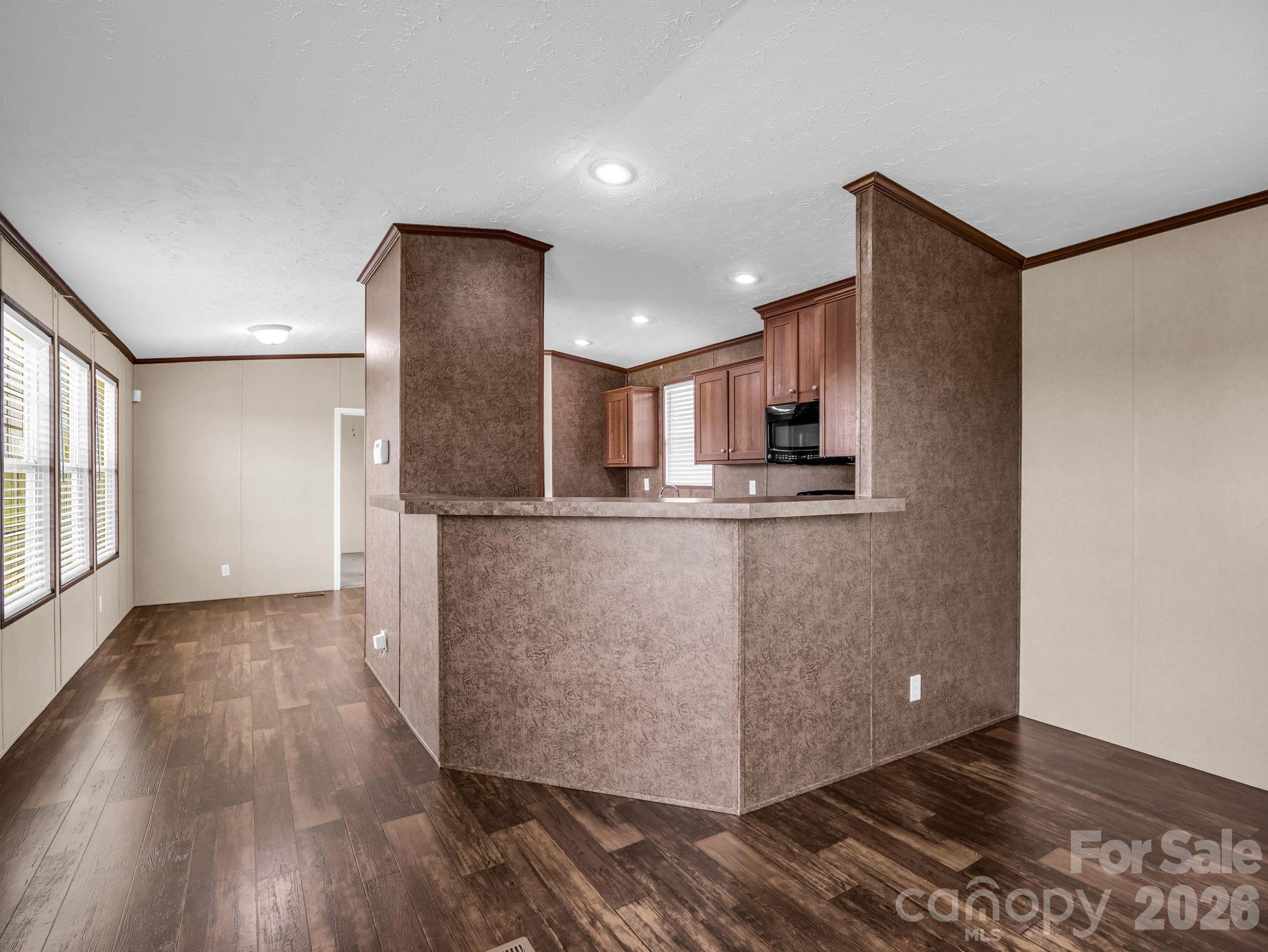 1760 Beachwood Road Property Photo 10
