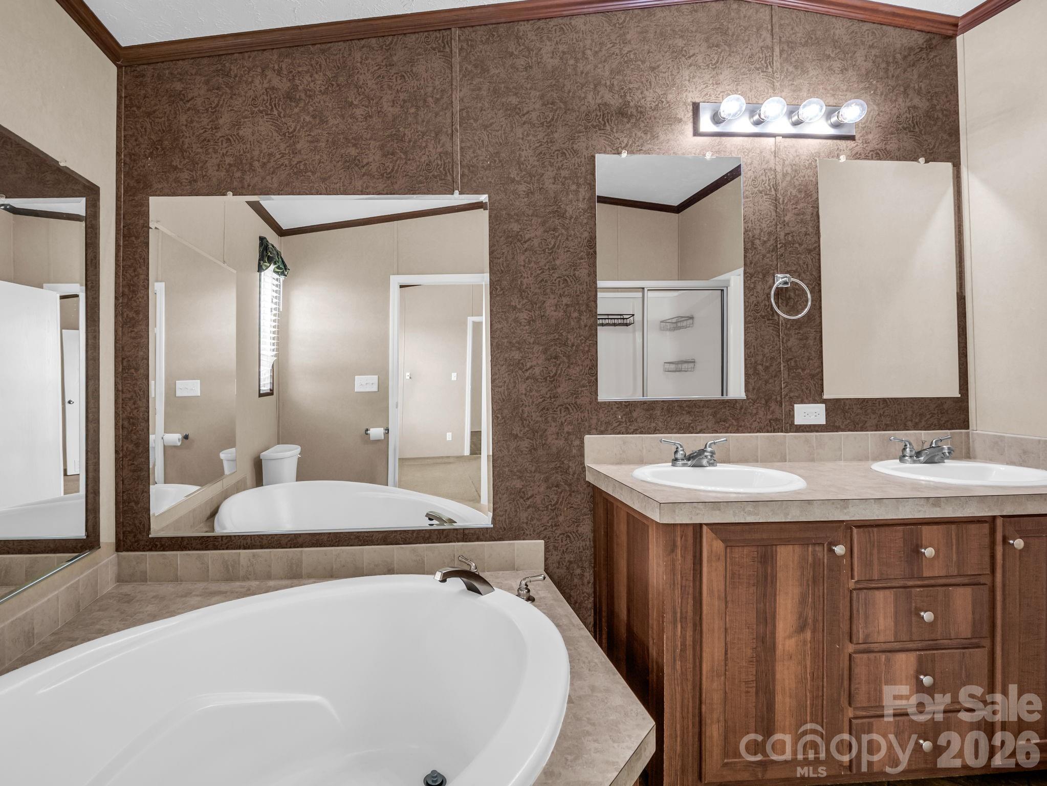 1760 Beachwood Road Property Photo 17