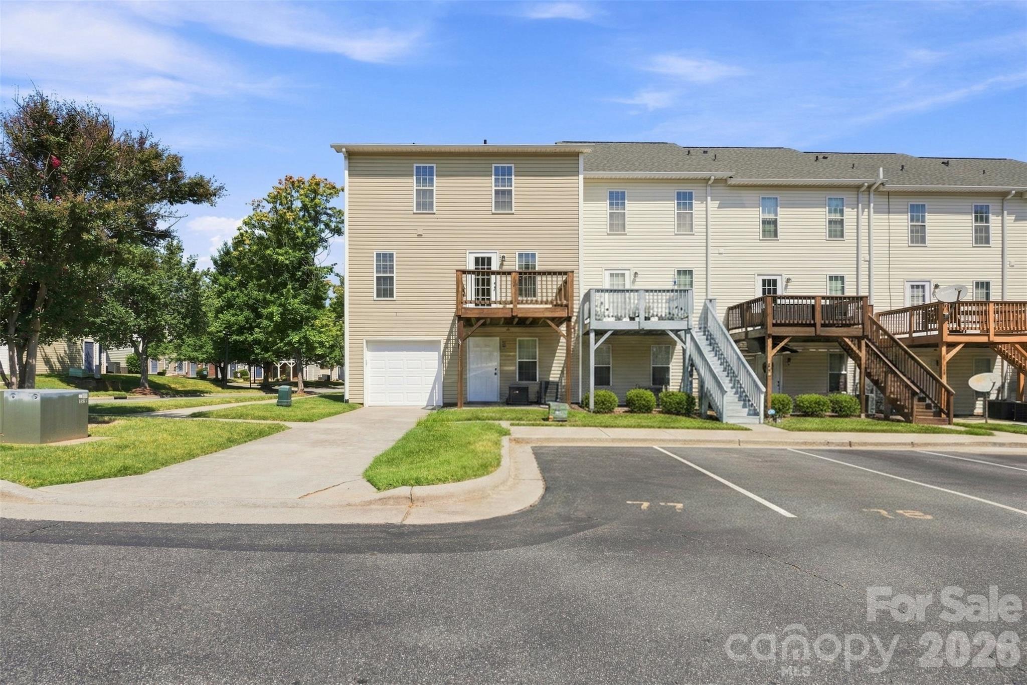 106 Locomotive Lane 201 Property Photo 5