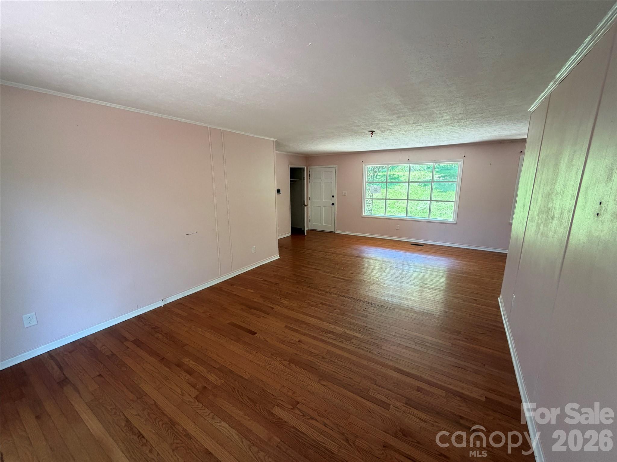517 Goldwater Street Property Photo 8