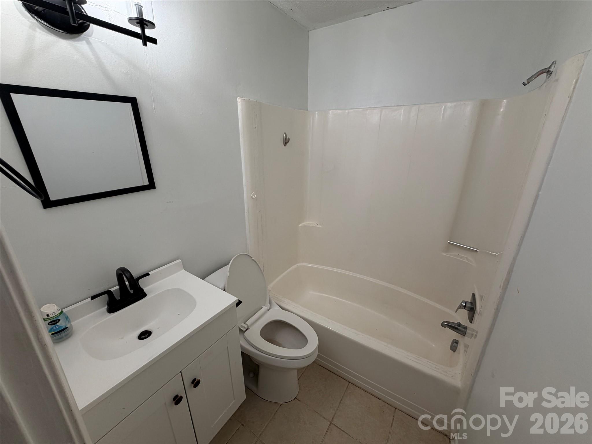 517 Goldwater Street Property Photo 14
