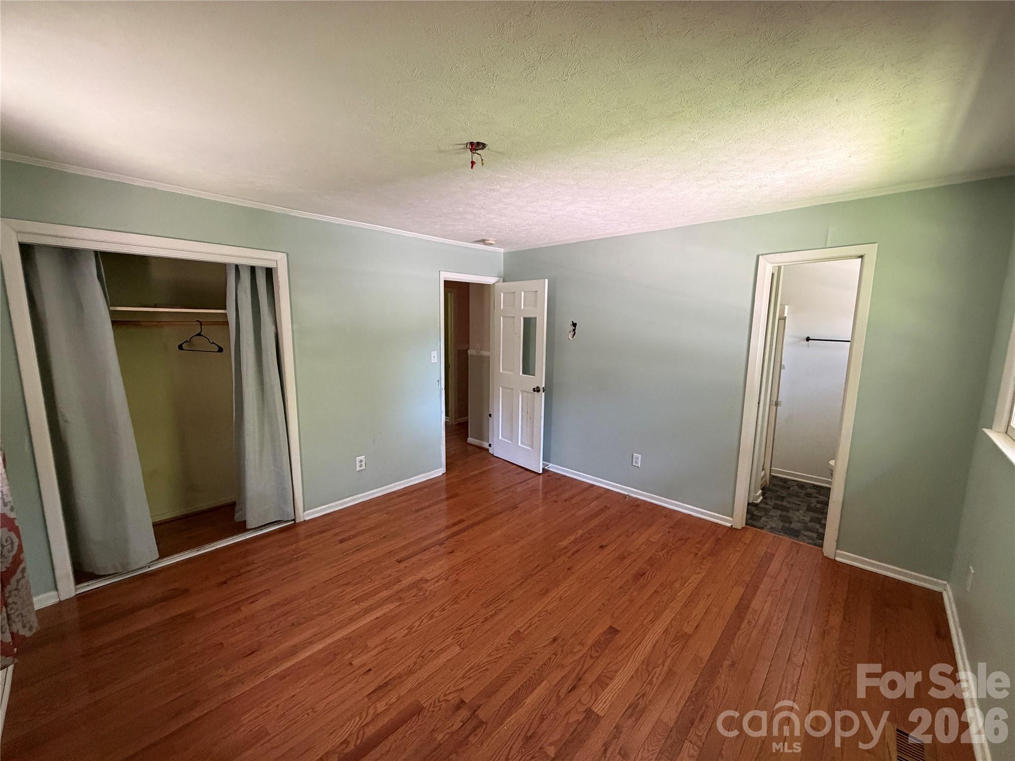 517 Goldwater Street Property Photo 20