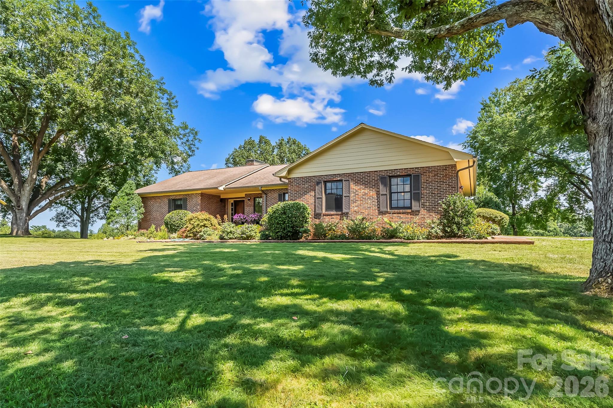 402 Catawba Street Property Photo 1