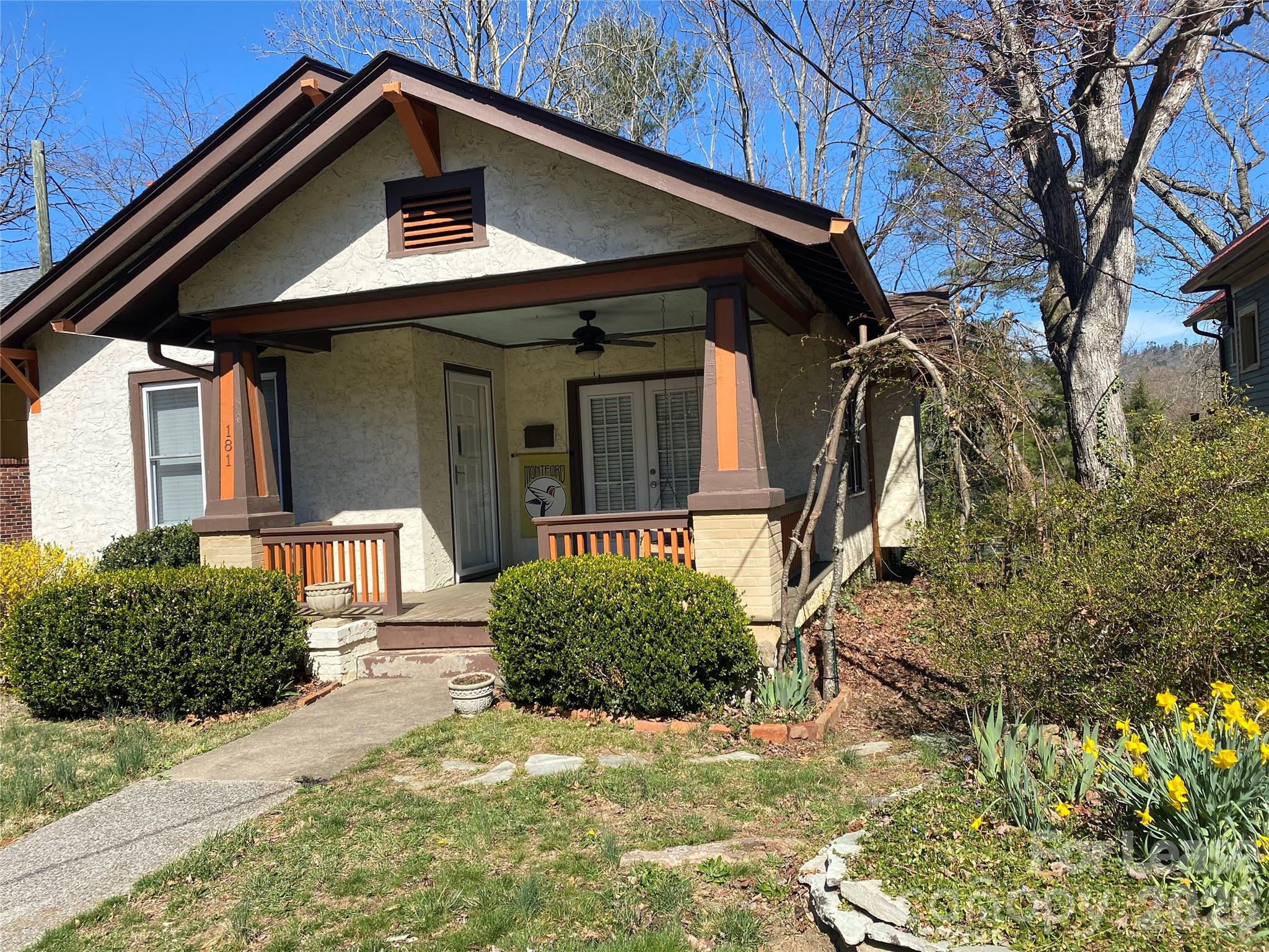 181 Flint Street Property Photo 2