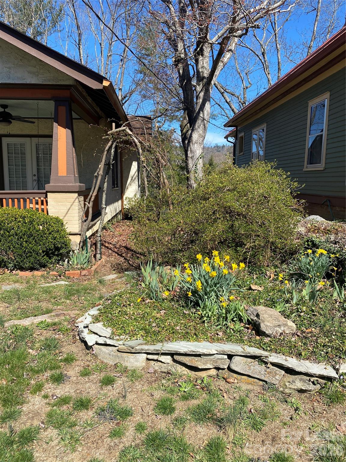 181 Flint Street Property Photo 3