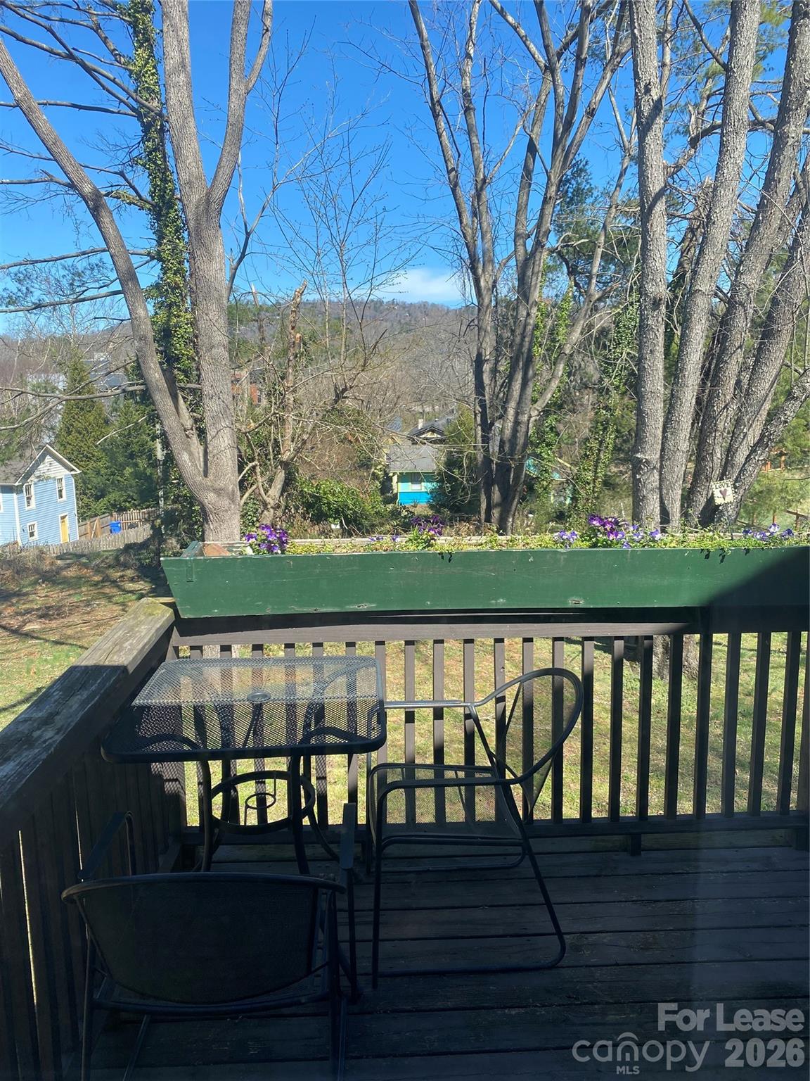 181 Flint Street Property Photo 8