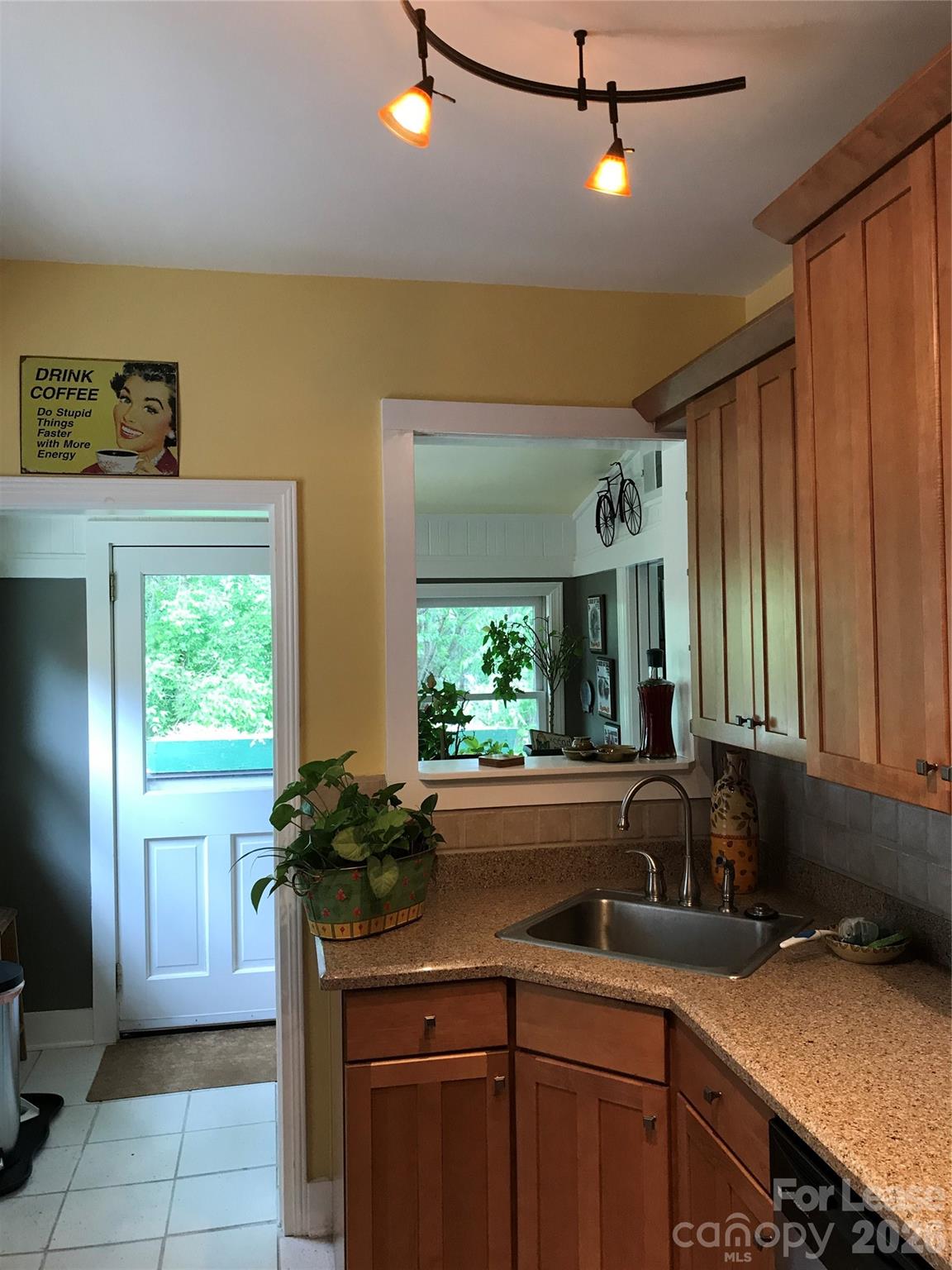 181 Flint Street Property Photo 13