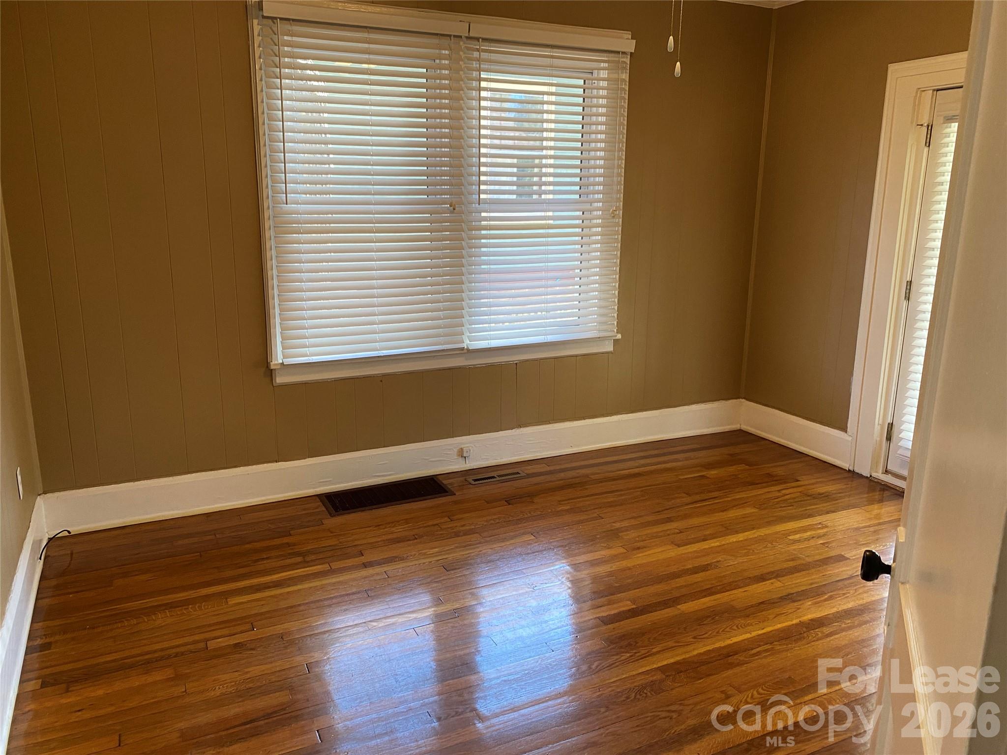 181 Flint Street Property Photo 38