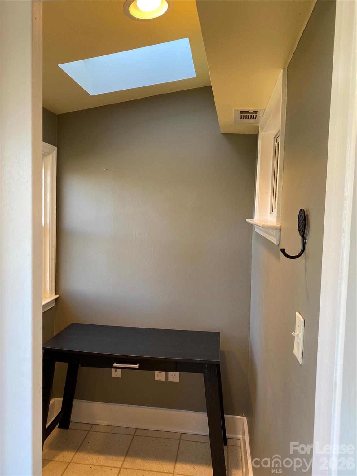 181 Flint Street Property Photo 41
