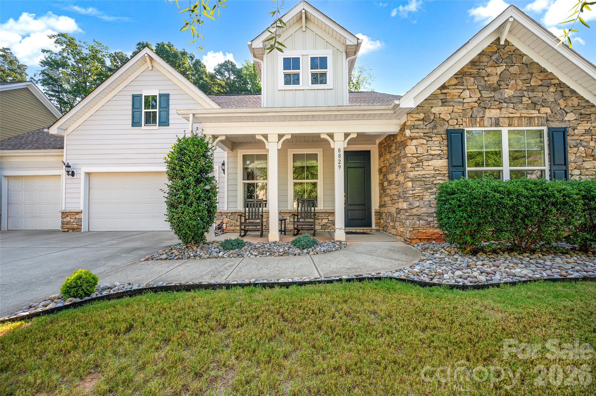 8829 Bur Lane