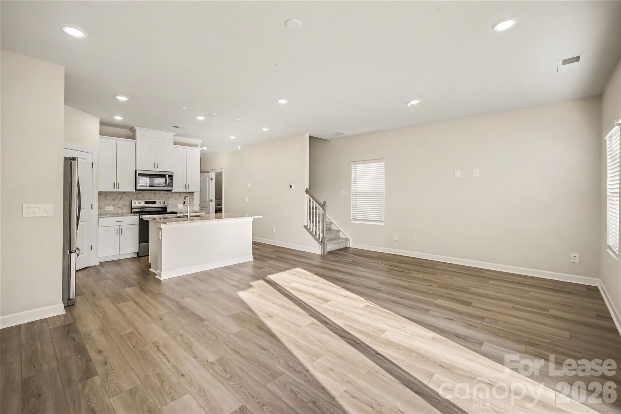 4420185 Property Photo 8