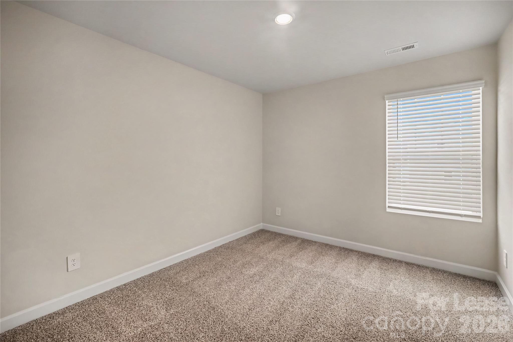 4420185 Property Photo 25