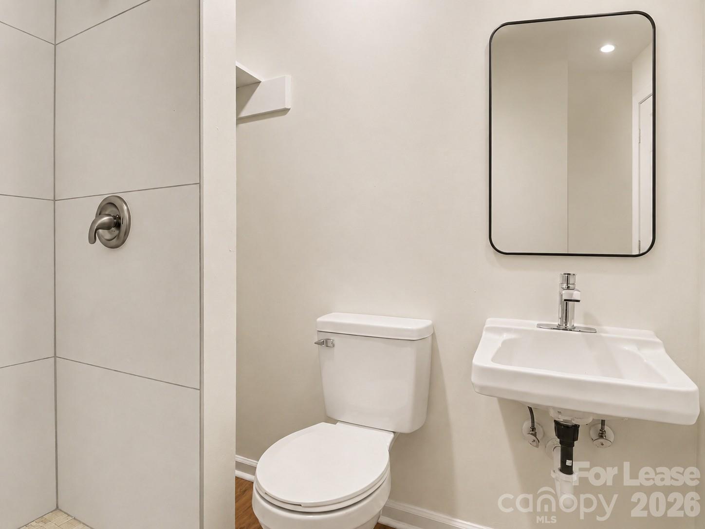 211 Lakeview Road Property Photo 16