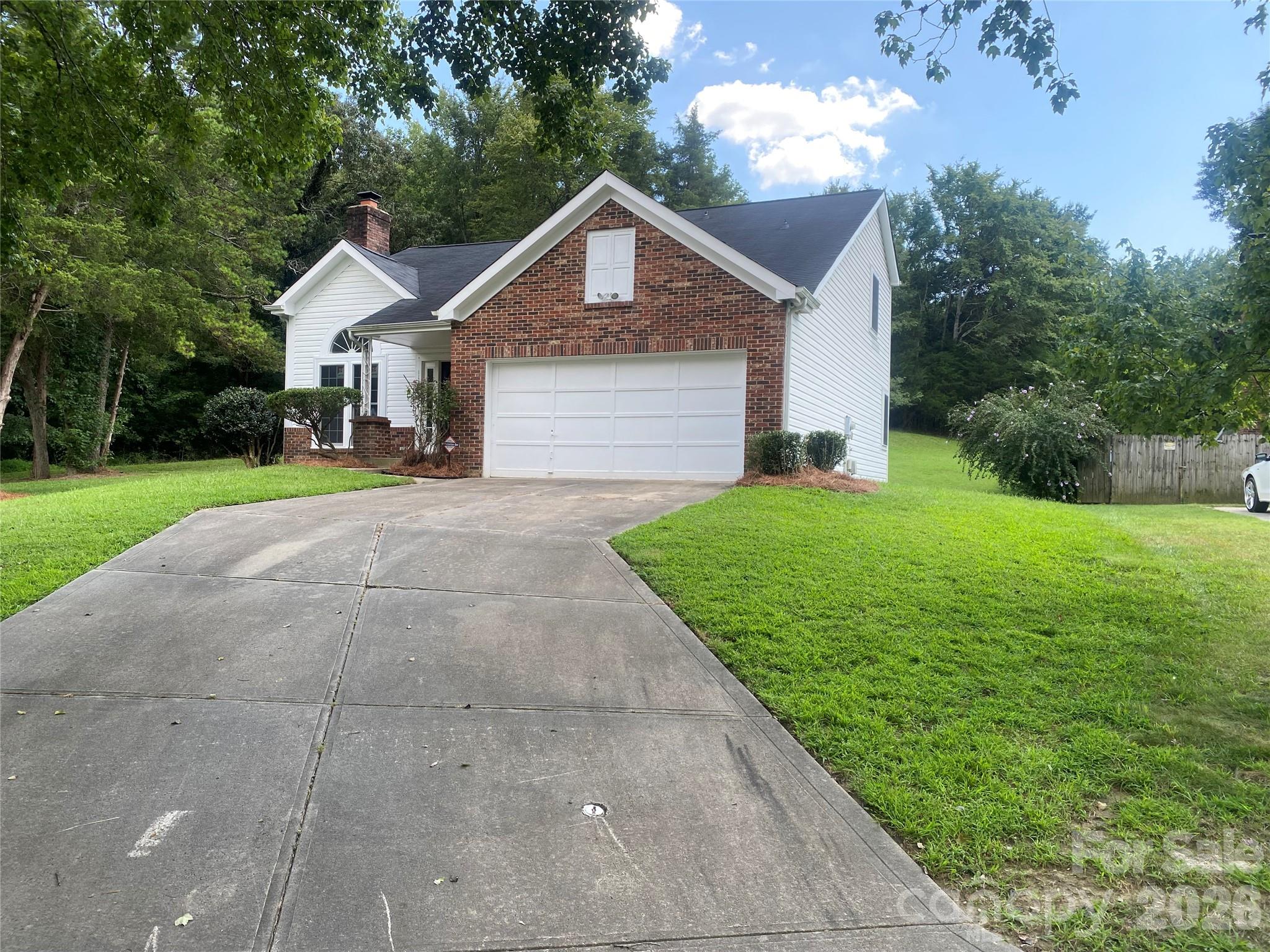 11101 Deerpath Court Property Photo 2