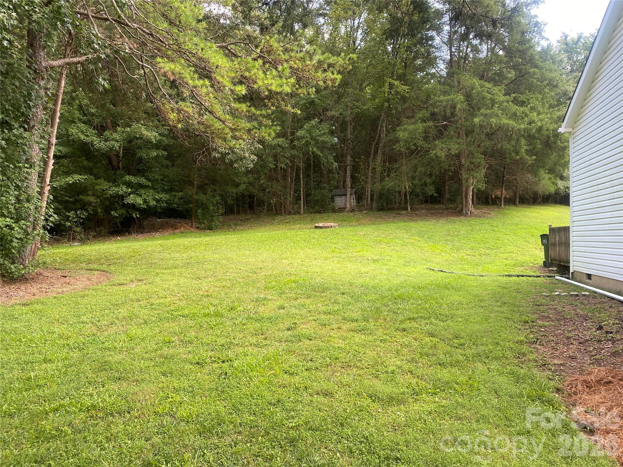 11101 Deerpath Court Property Photo 5