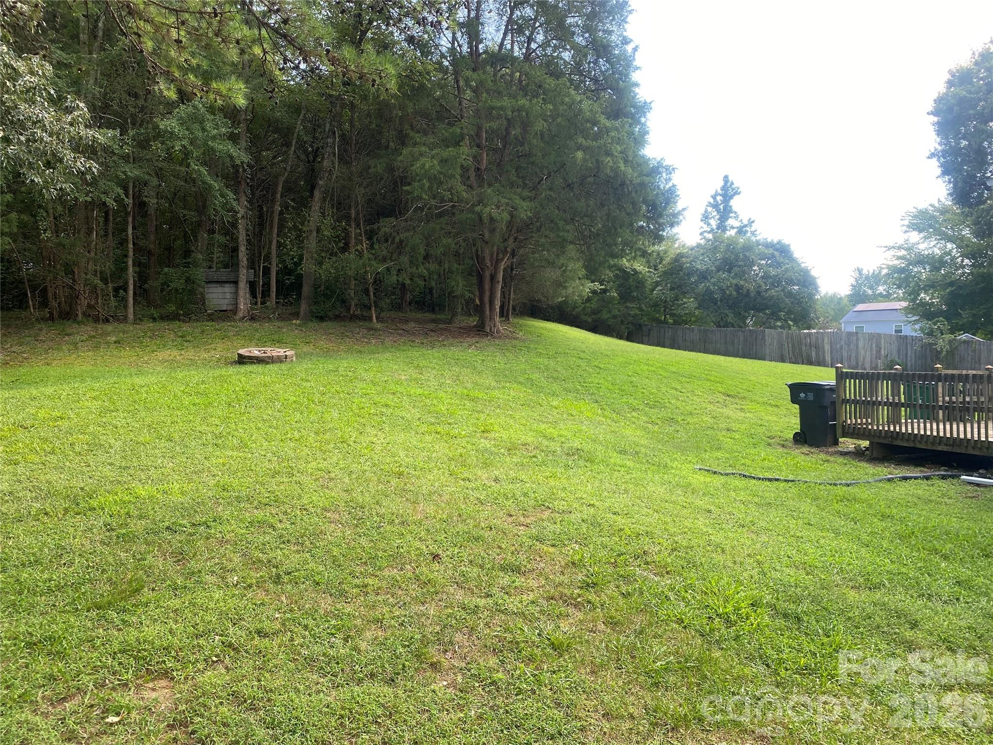11101 Deerpath Court Property Photo 7