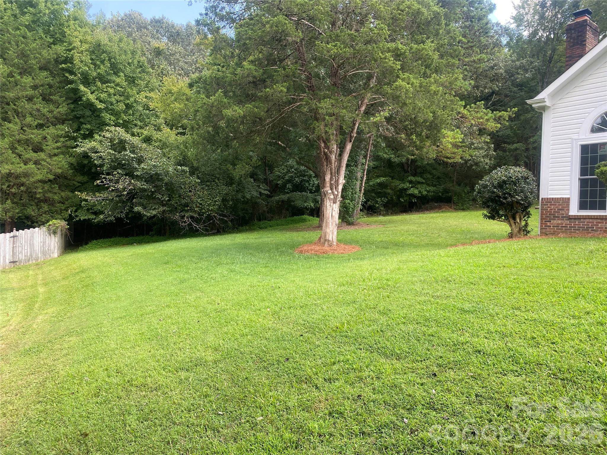 11101 Deerpath Court Property Photo 12