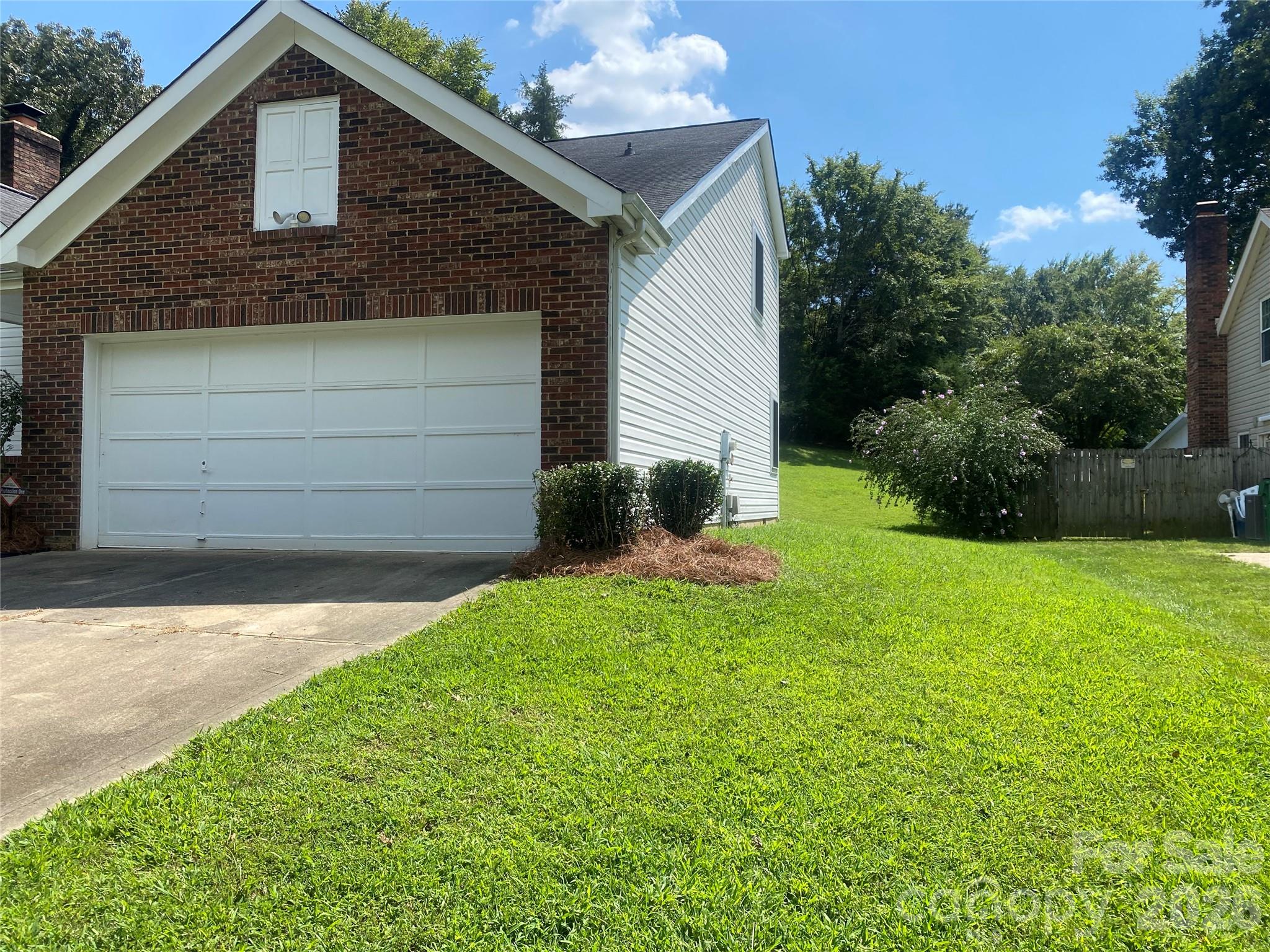 11101 Deerpath Court Property Photo 35