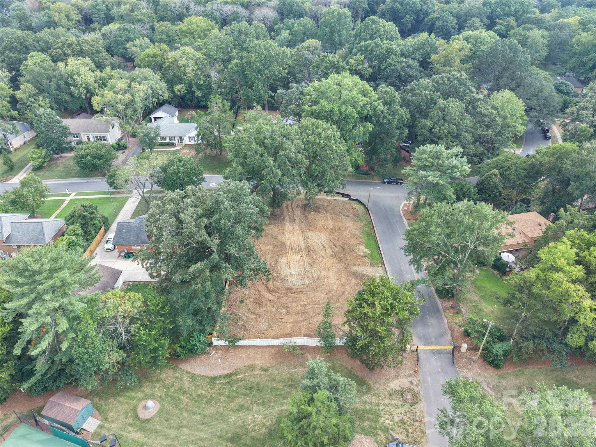6501 Windyrush Road Property Photo 11