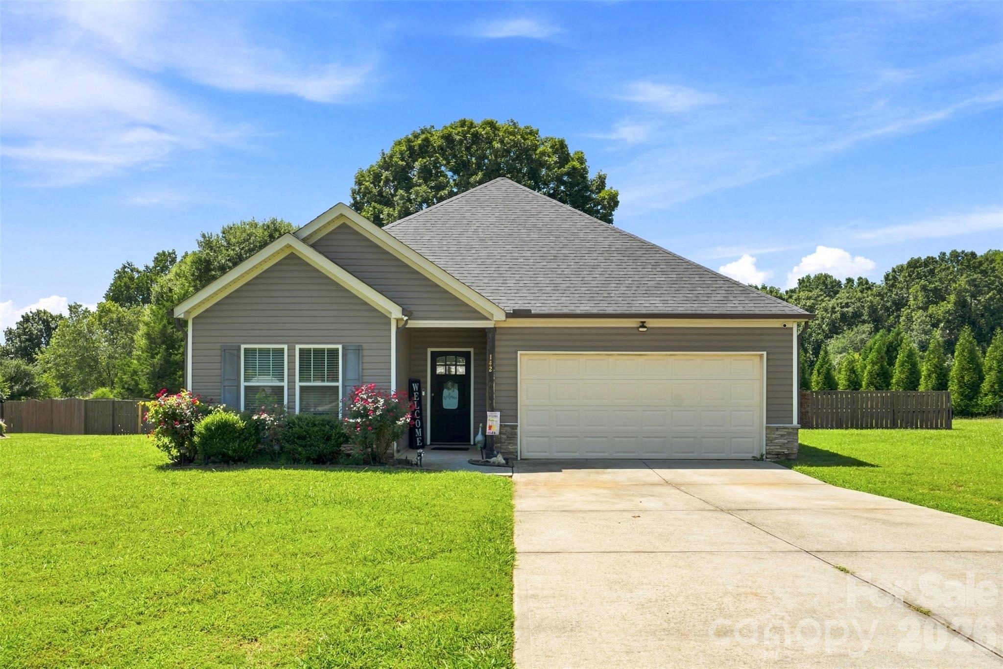 142 Donsdale Drive Property Photo 1
