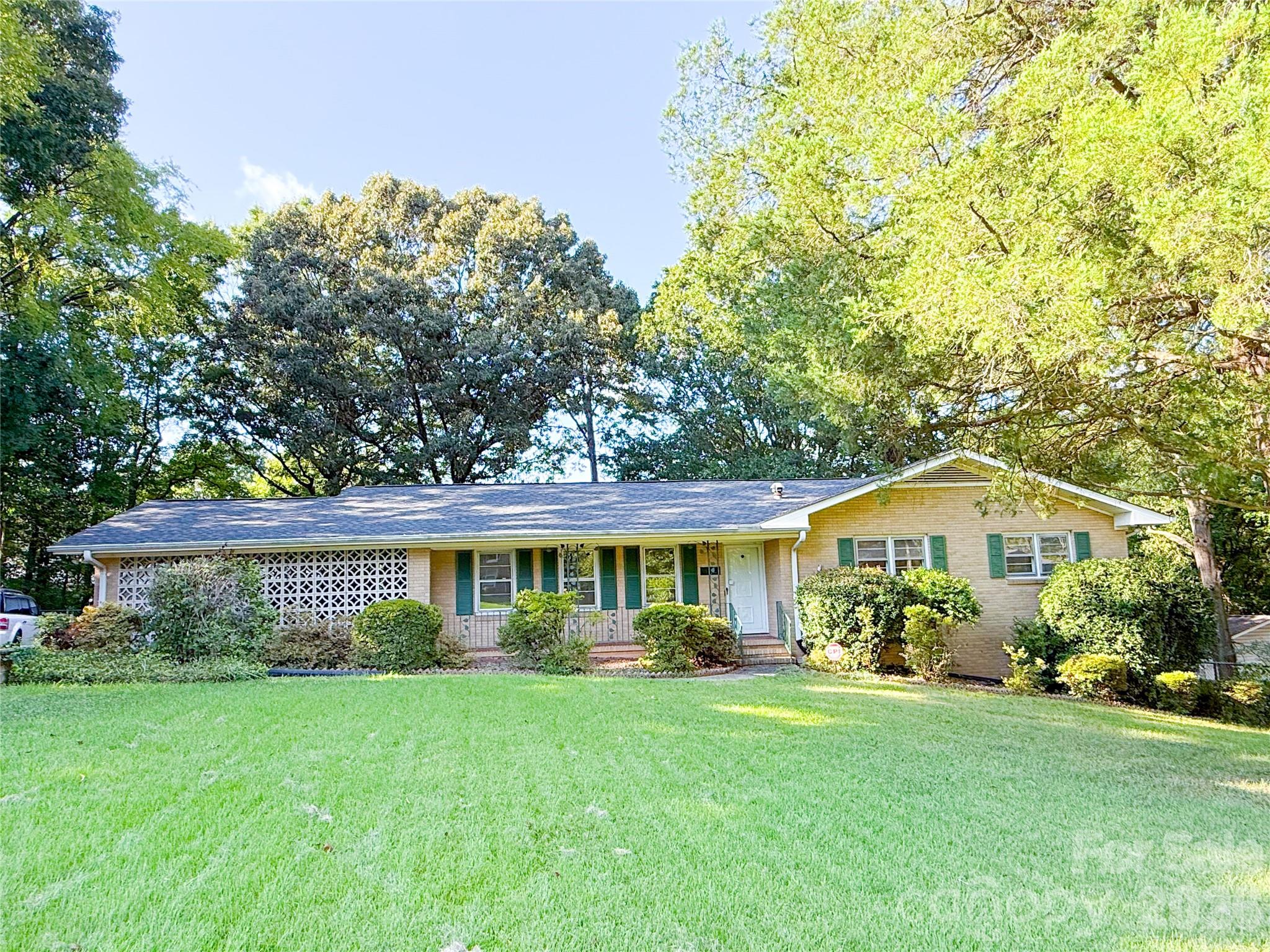 316 Hudson Drive Property Photo 1